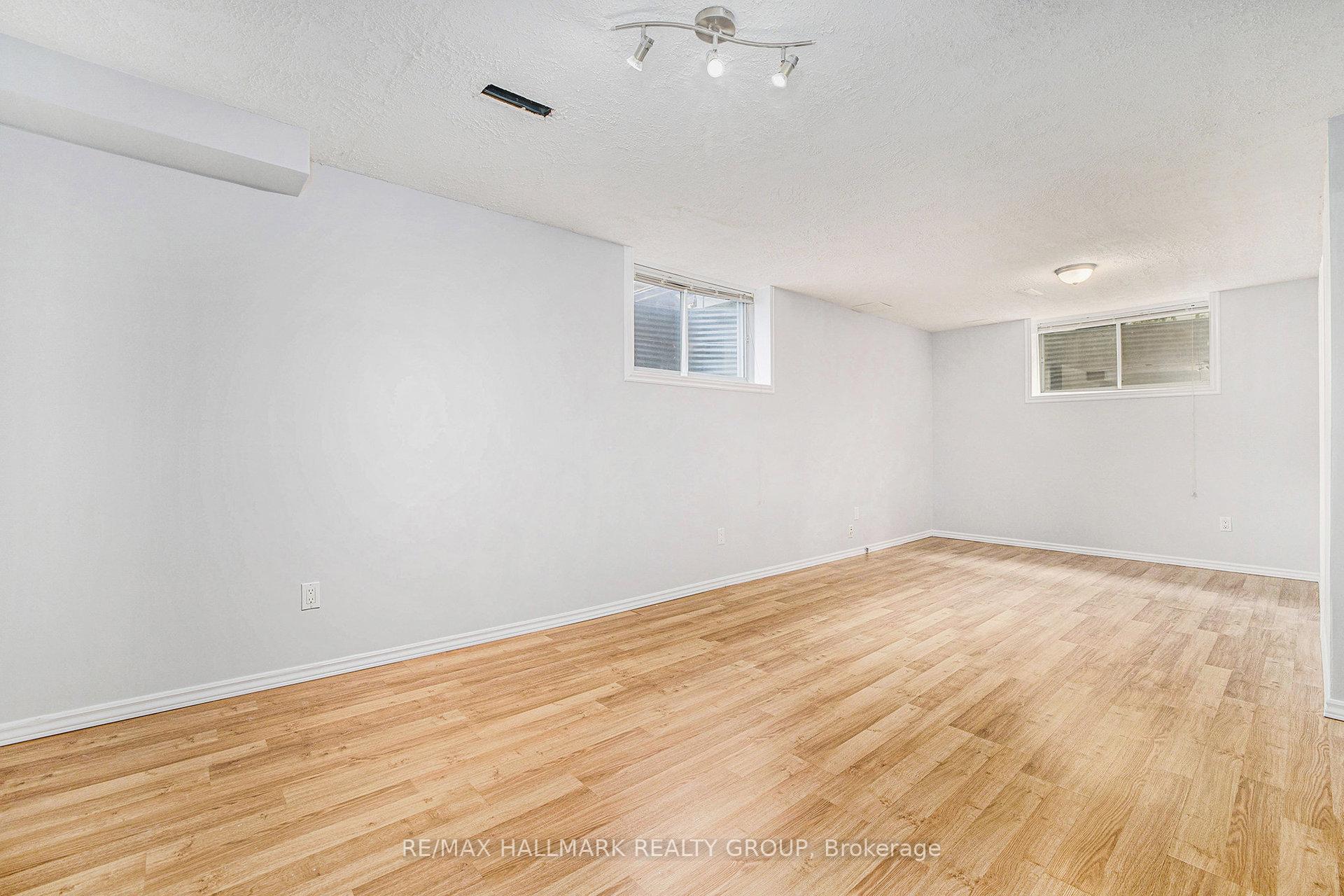 Photo 26 of 548 Paul Metivier Drive, Ottawa, Barrhaven - Strandherd — HOMEH