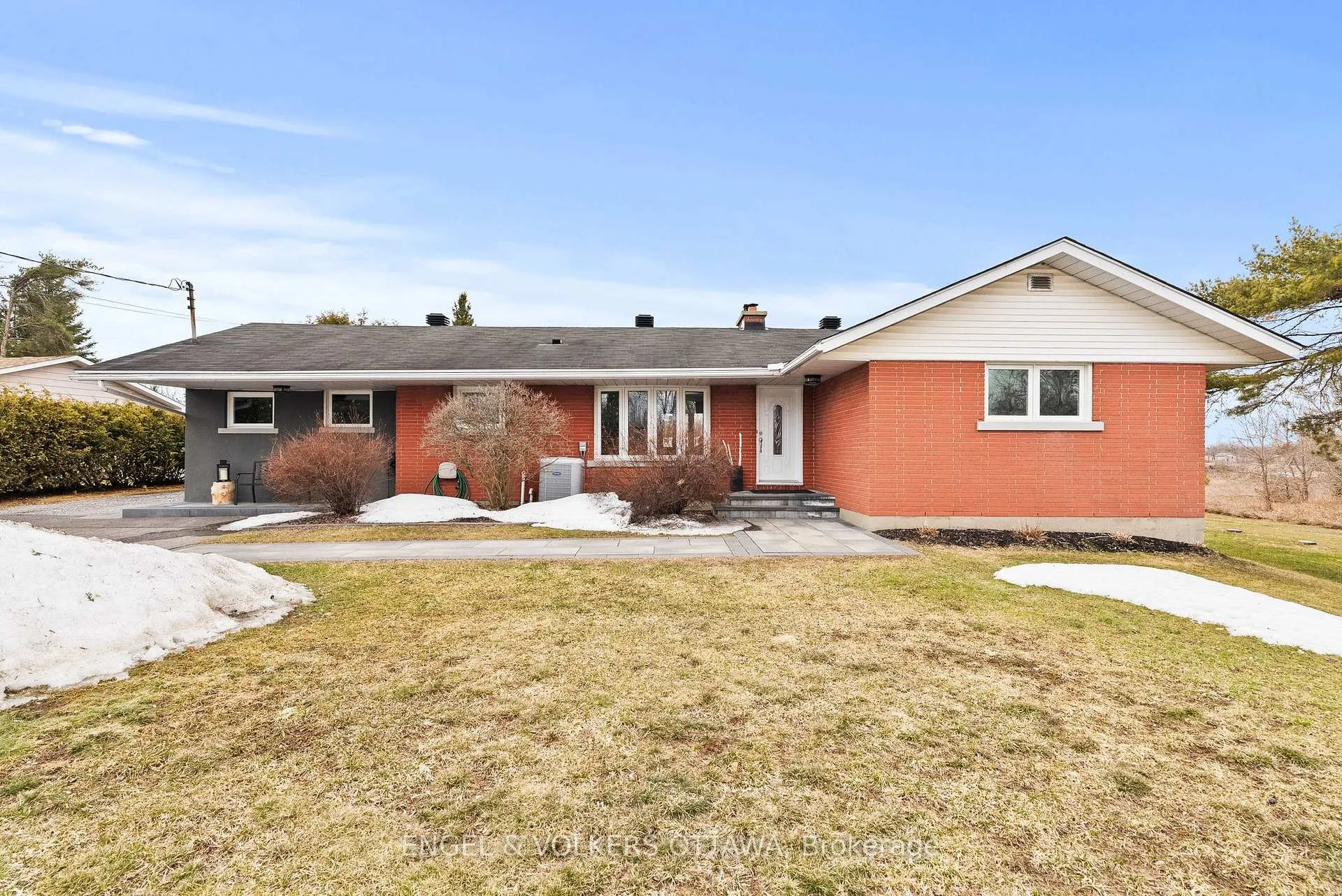 Photo 1 of 4624 Albion Road, Ottawa, Riverside South — HOMEH