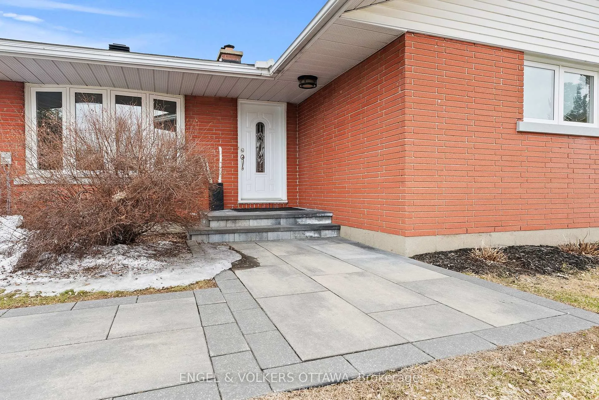 Photo 5 of 4624 Albion Road, Ottawa, Riverside South — HOMEH