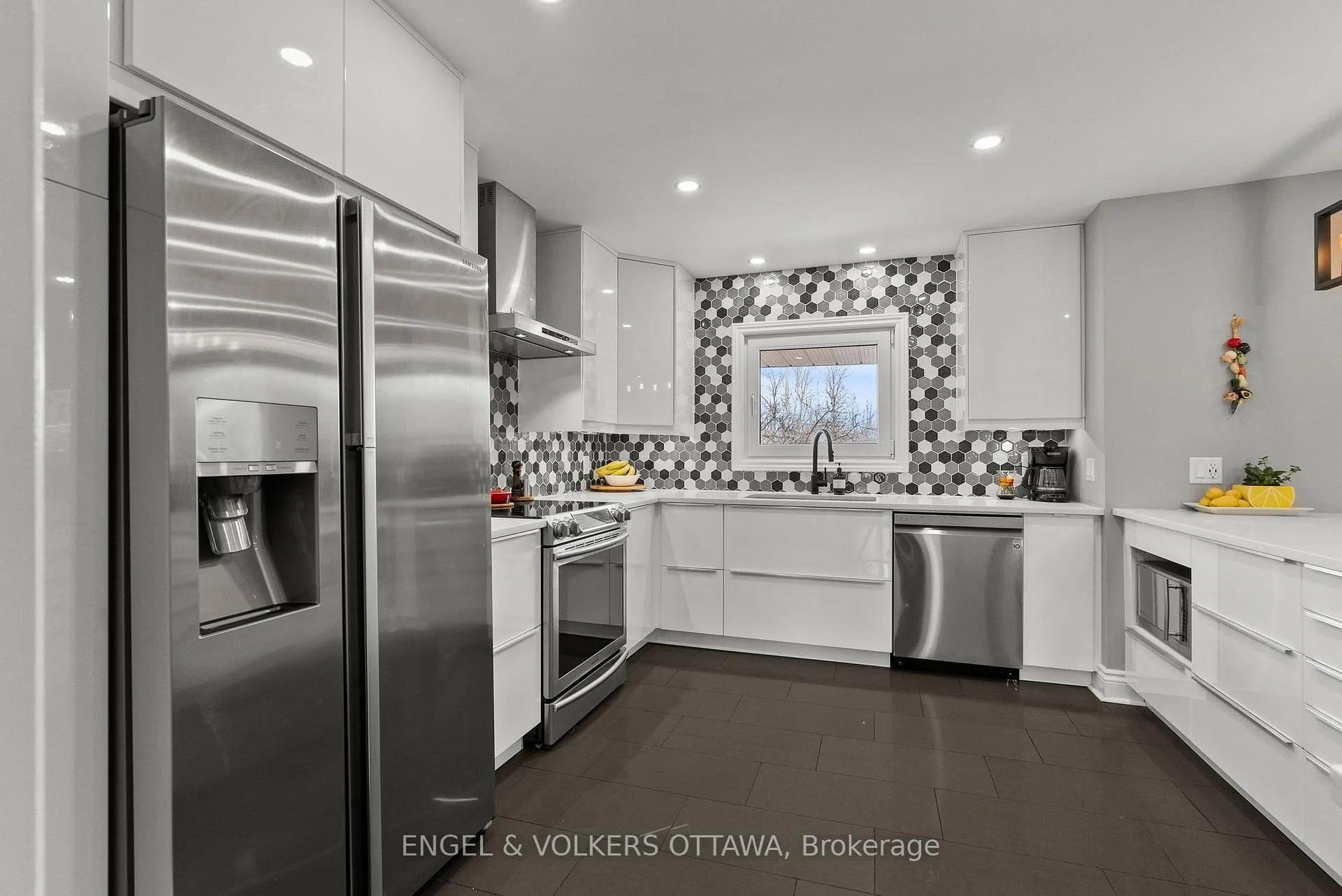 Photo 14 of 4624 Albion Road, Ottawa, Riverside South — HOMEH