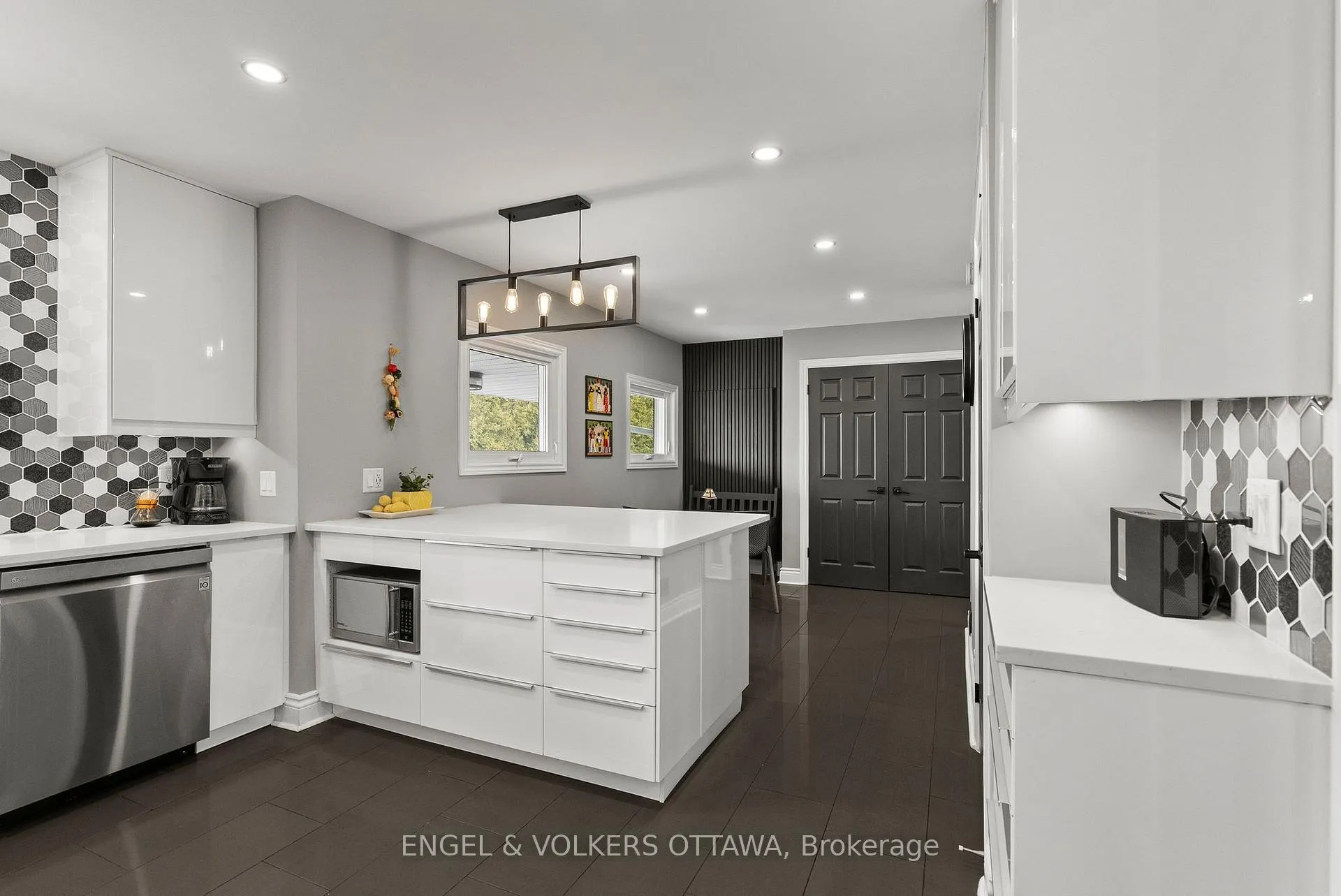 Photo 17 of 4624 Albion Road, Ottawa, Riverside South — HOMEH