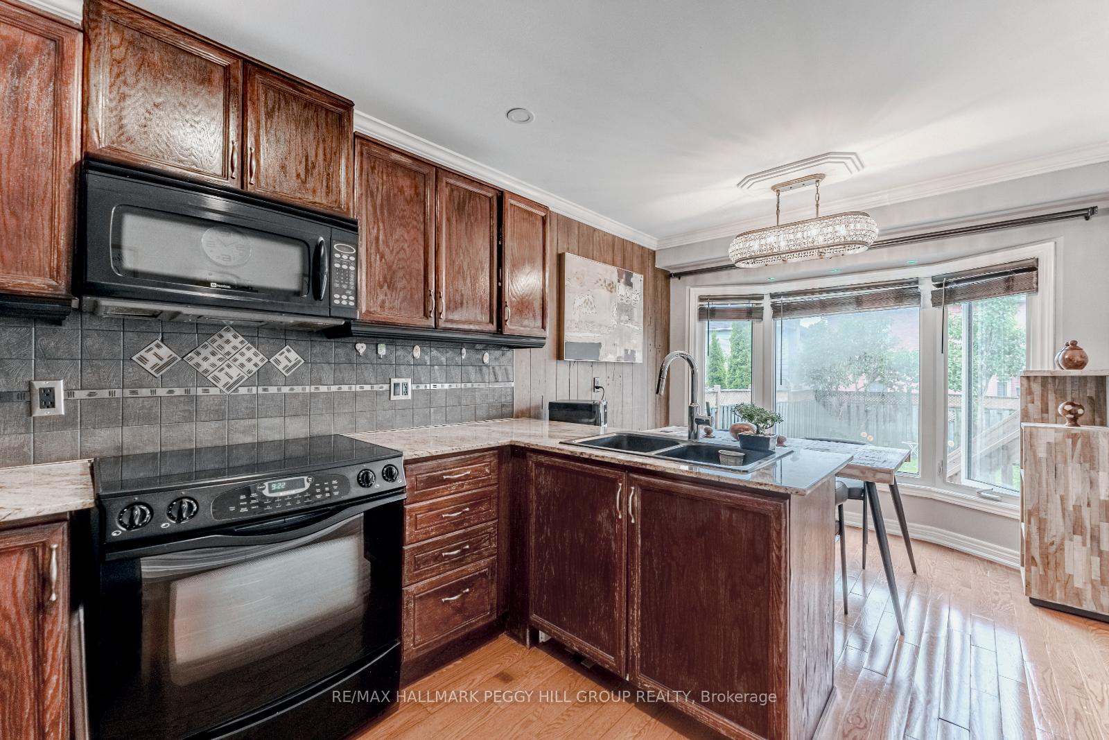 Photo 5 of 100 Cardinal Street, Barrie, Cundles East — HOMEH