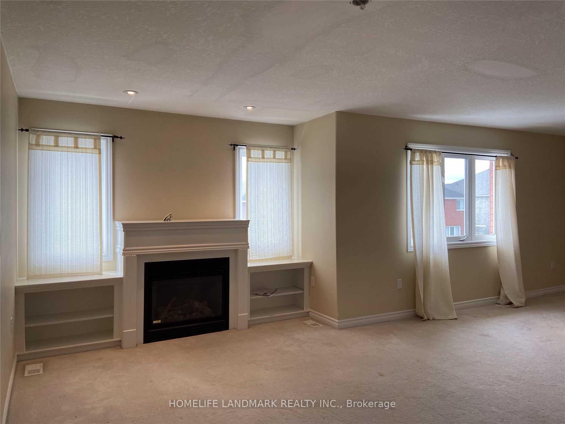 Photo 5 of 70 Prince William Way, Barrie, Innis-Shore — HOMEH