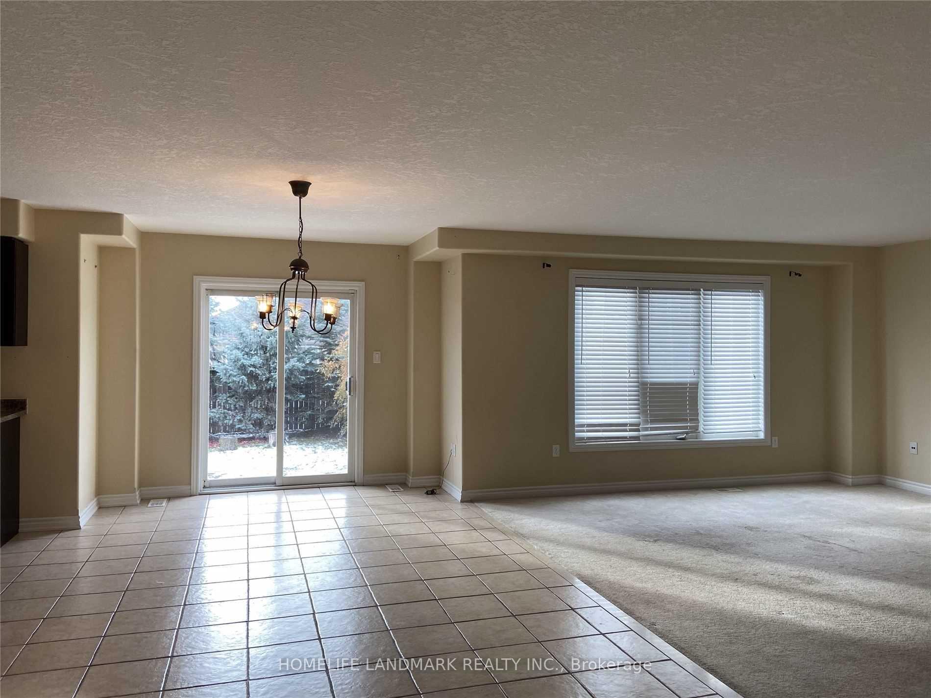 Photo 15 of 70 Prince William Way, Barrie, Innis-Shore — HOMEH