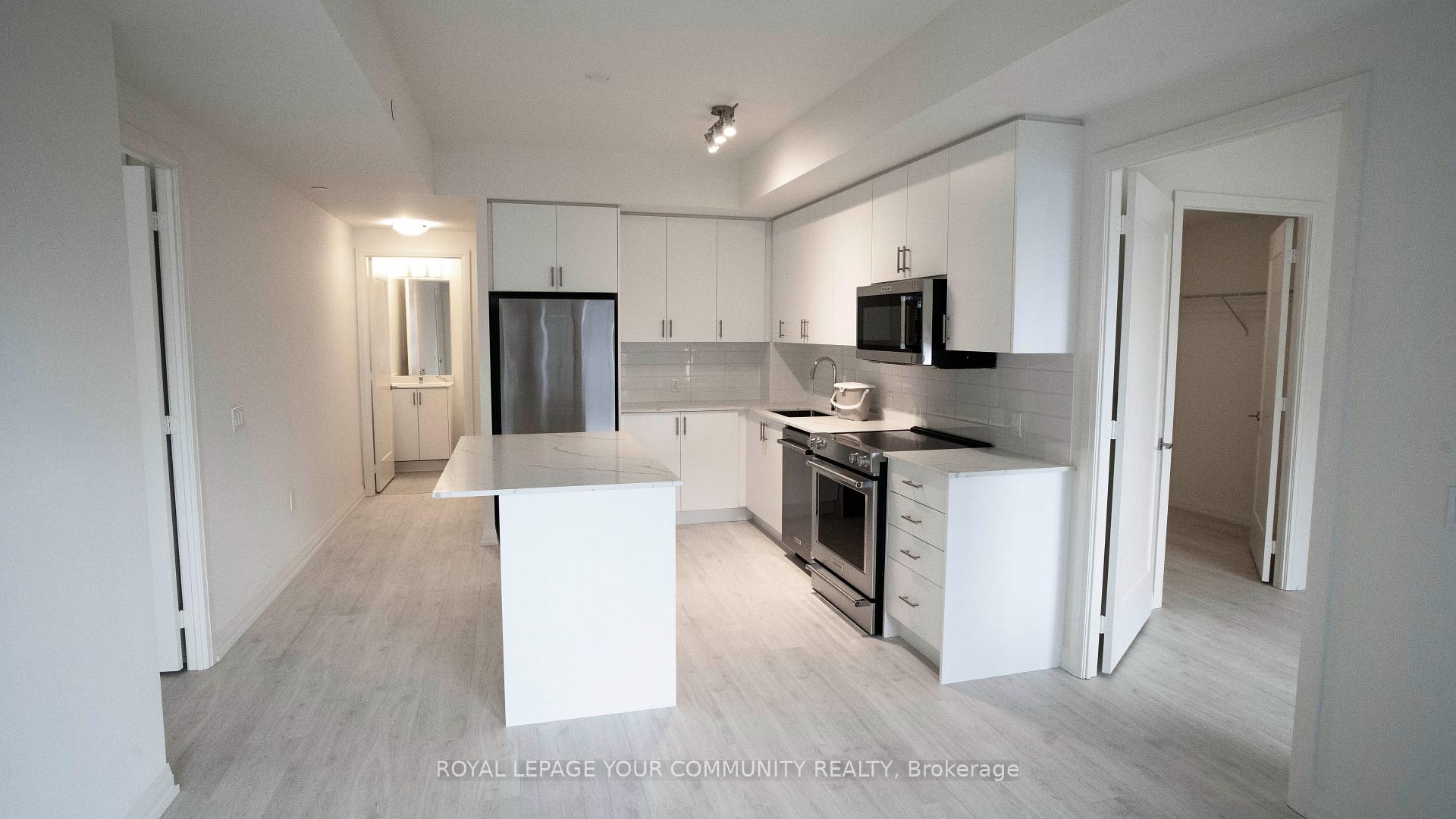 Photo 4 of Unit 419, 8960 Jane Street, Vaughan, Vellore Village — HOMEH