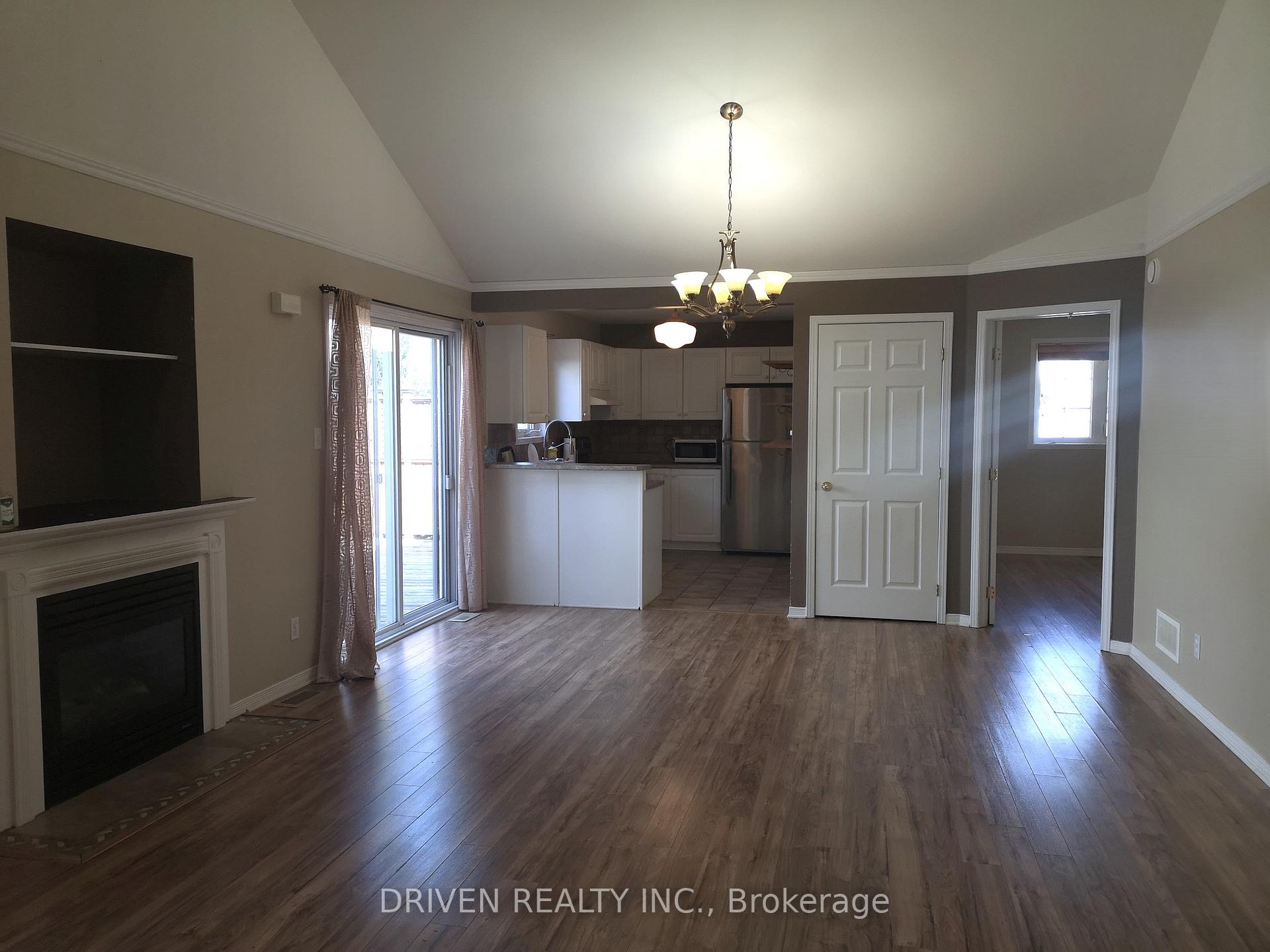 Photo 5 of 234 Hemlock Crescent, Cornwall — HOMEH