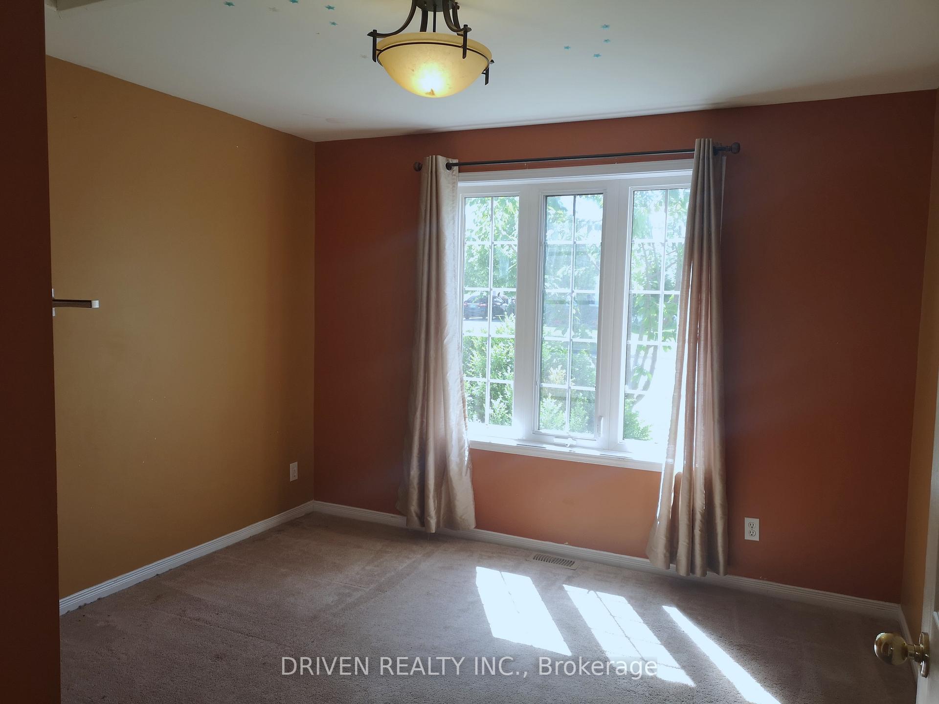 Photo 15 of 234 Hemlock Crescent, Cornwall — HOMEH