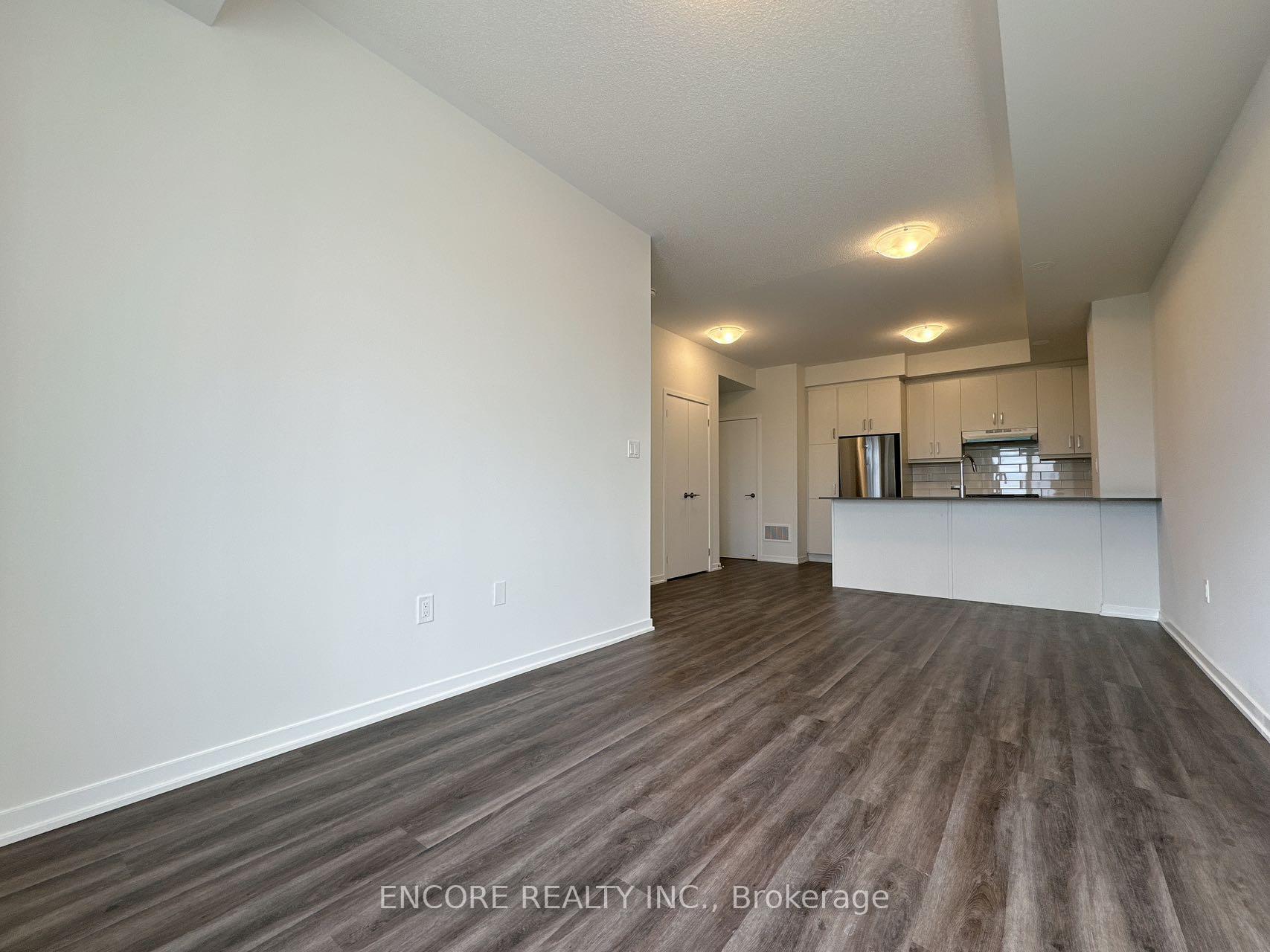 Photo 8 of Unit 339, 100 Honeycrisp Crescent, Vaughan, Vaughan Corporate Centre — HOMEH