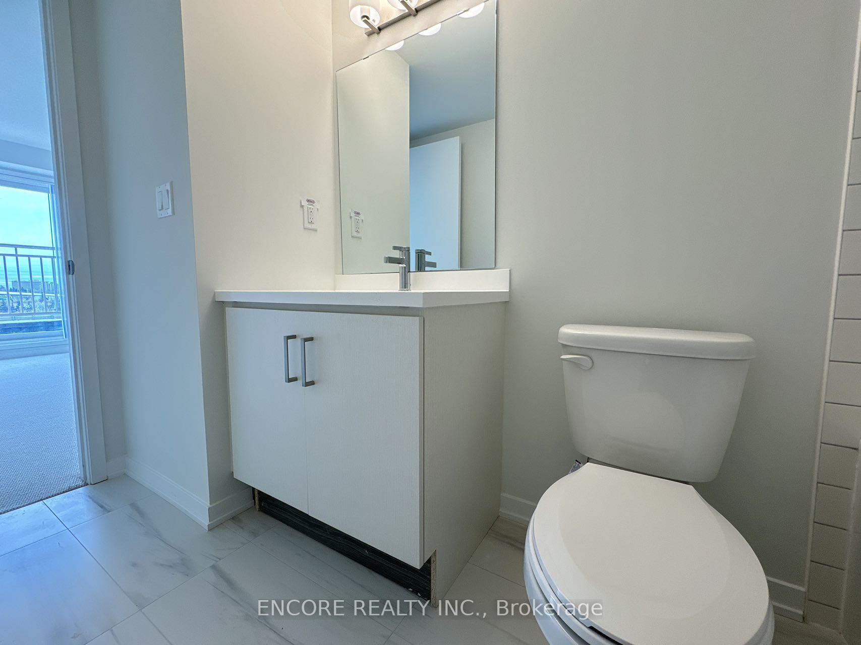 Photo 16 of Unit 339, 100 Honeycrisp Crescent, Vaughan, Vaughan Corporate Centre — HOMEH