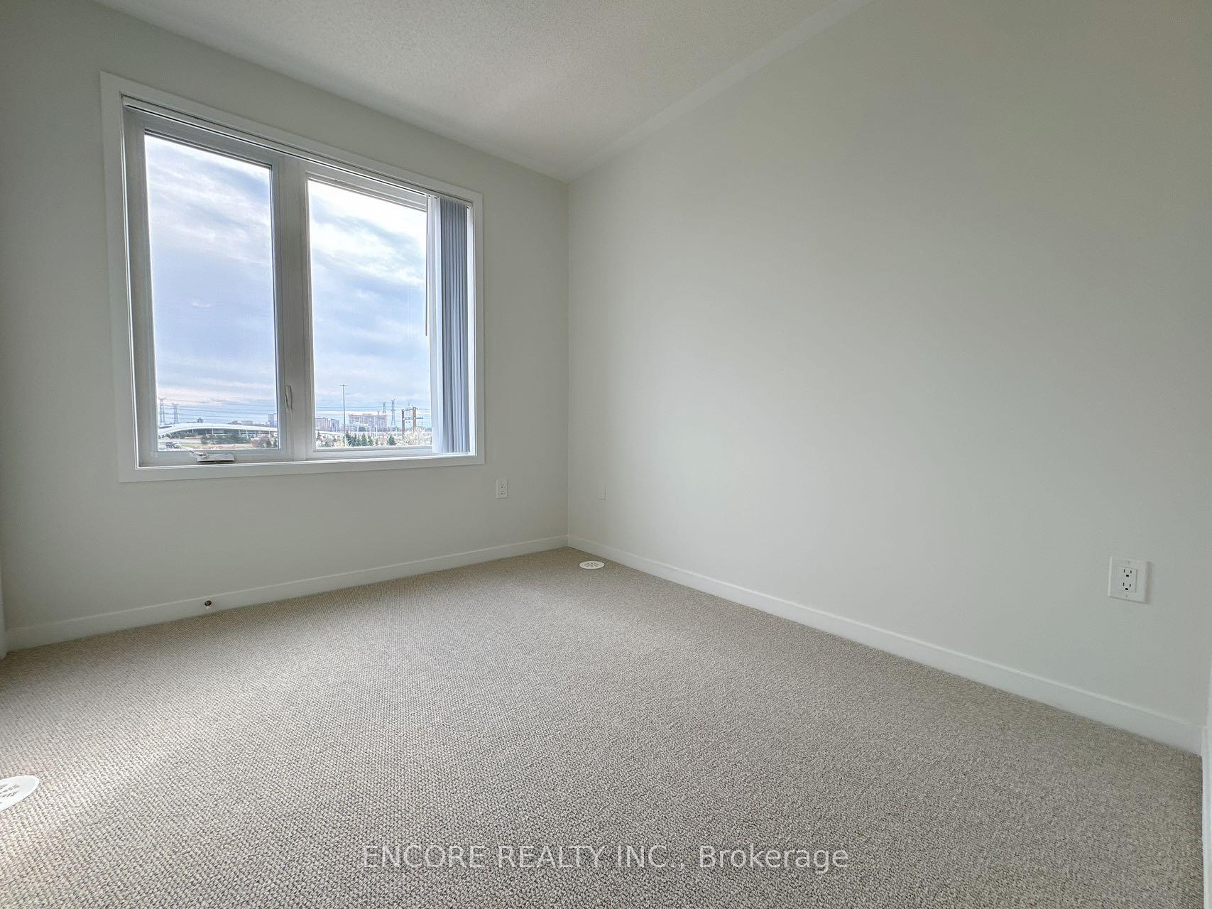 Photo 17 of Unit 339, 100 Honeycrisp Crescent, Vaughan, Vaughan Corporate Centre — HOMEH