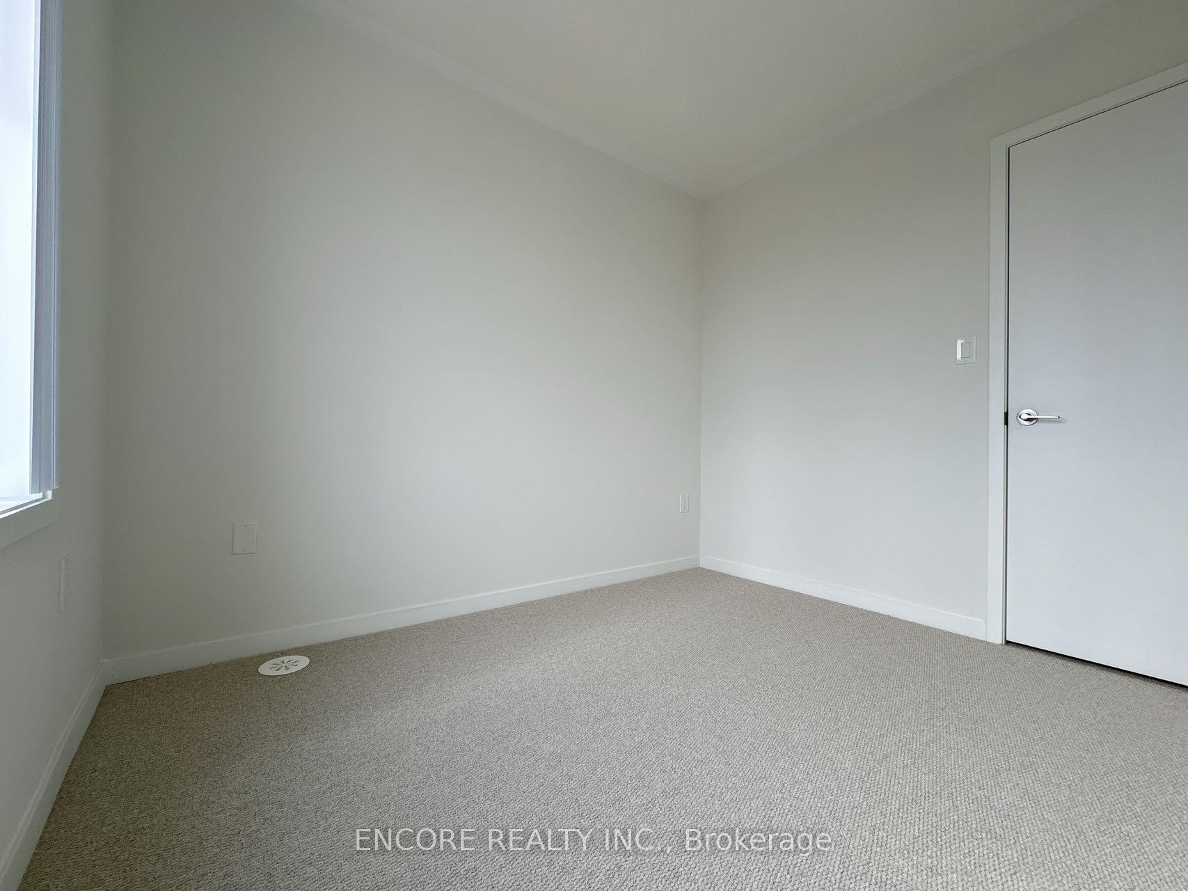 Photo 18 of Unit 339, 100 Honeycrisp Crescent, Vaughan, Vaughan Corporate Centre — HOMEH
