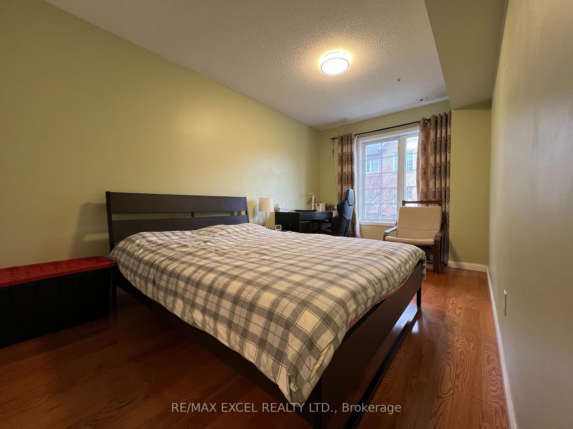 Photo 11 of Unit 11, 6 Cox Boulevard, Markham, Unionville — HOMEH