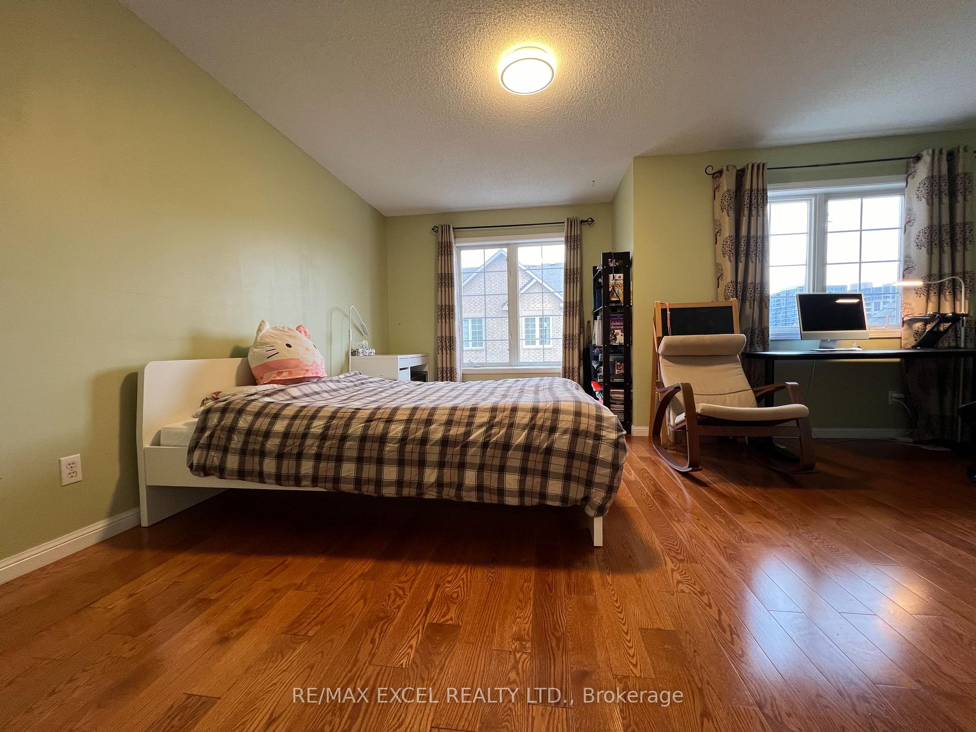 Photo 14 of Unit 11, 6 Cox Boulevard, Markham, Unionville — HOMEH