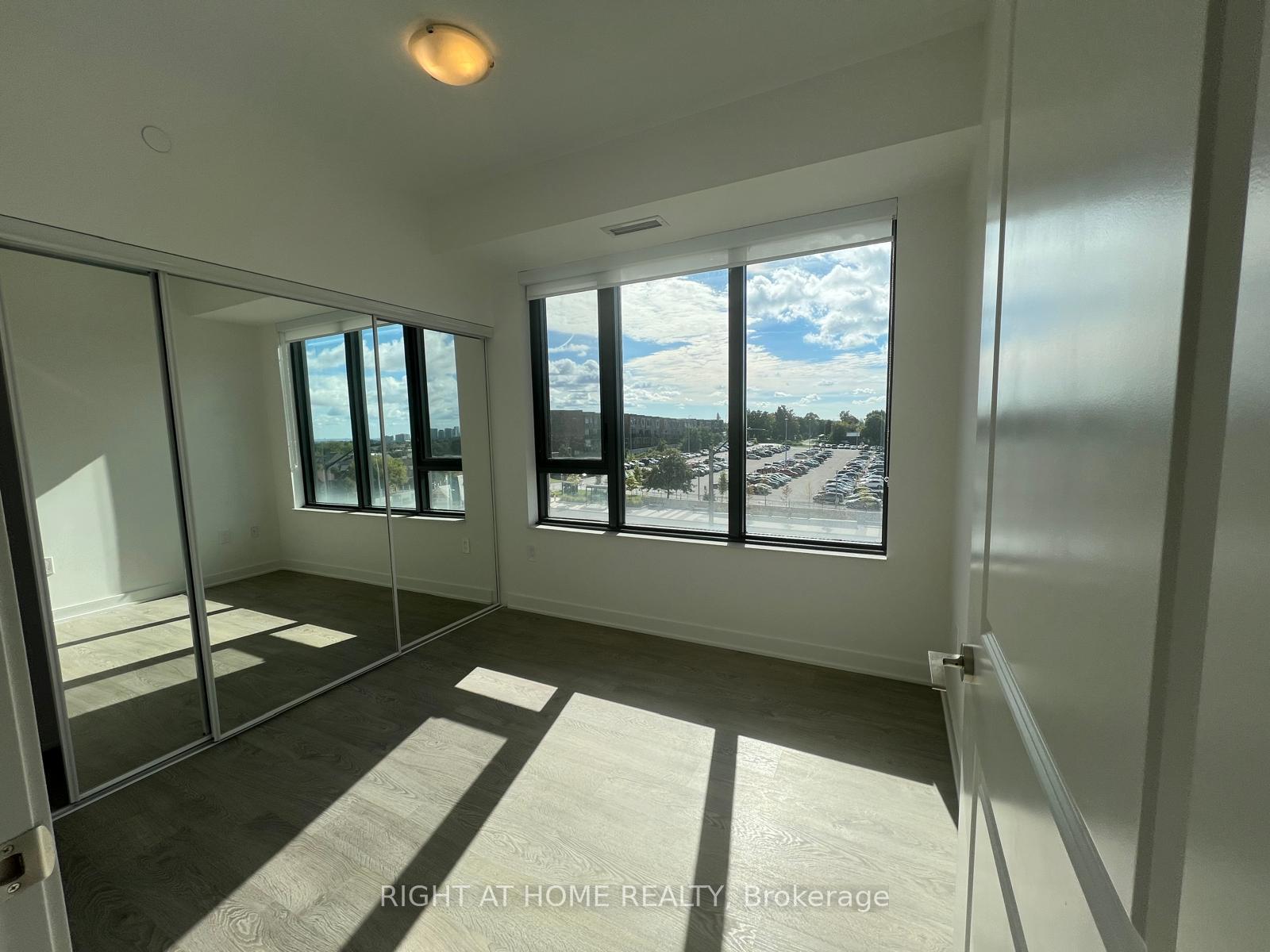Photo 11 of Unit 204, 120 Eagle Rock Way, Vaughan, Rural Vaughan — HOMEH