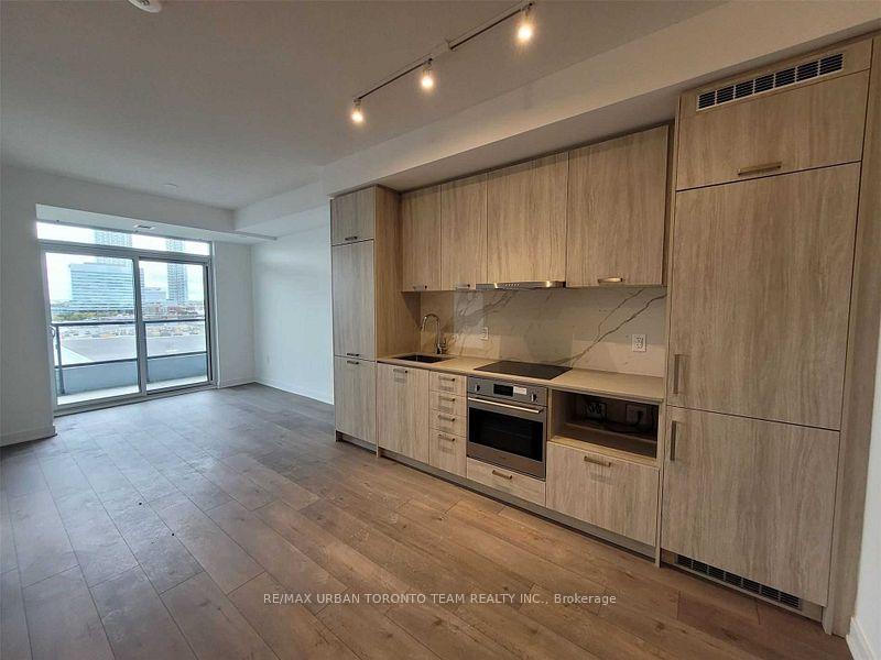 Photo 2 of Unit 718, 10 Honeycrisp Crescent, Vaughan, Vaughan Corporate Centre — HOMEH