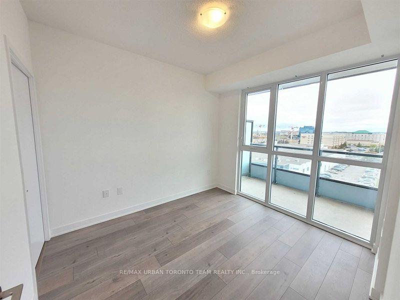 Photo 5 of Unit 718, 10 Honeycrisp Crescent, Vaughan, Vaughan Corporate Centre — HOMEH