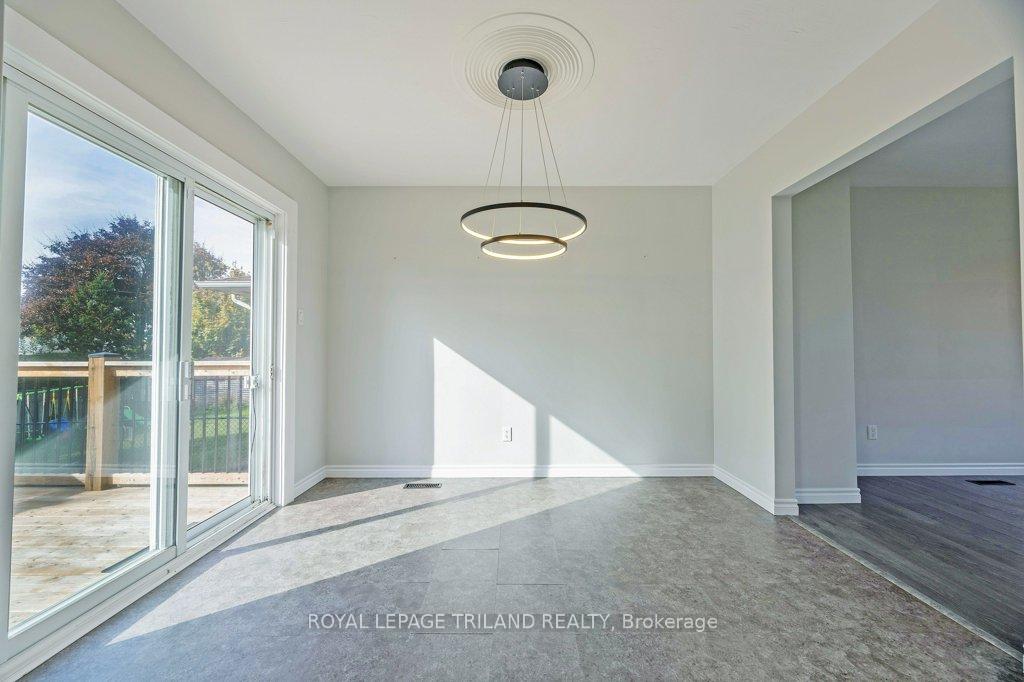 Photo 10 of 6 Erinlea Drive, St. Thomas — HOMEH