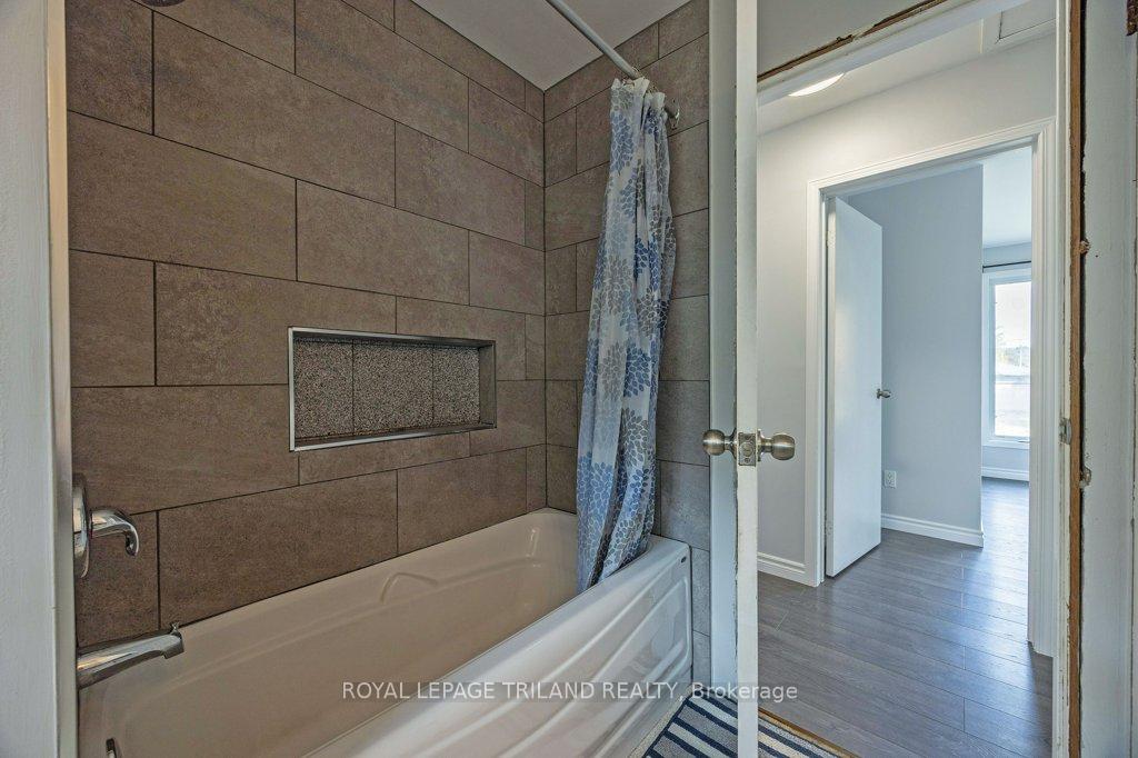 Photo 18 of 6 Erinlea Drive, St. Thomas — HOMEH
