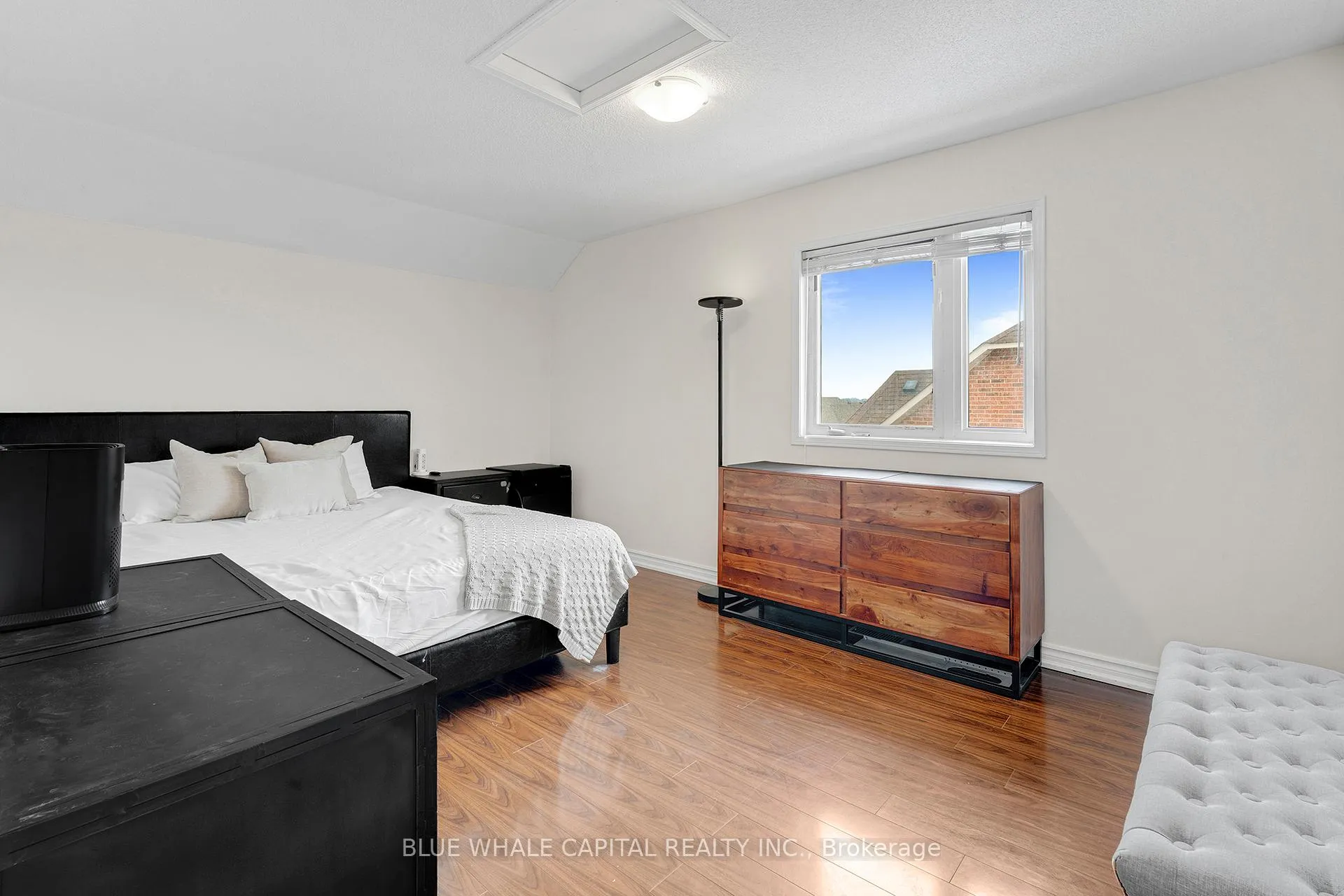 Photo 25 of 35 Rainbow Valley Crescent, Markham, Greensborough — HOMEH