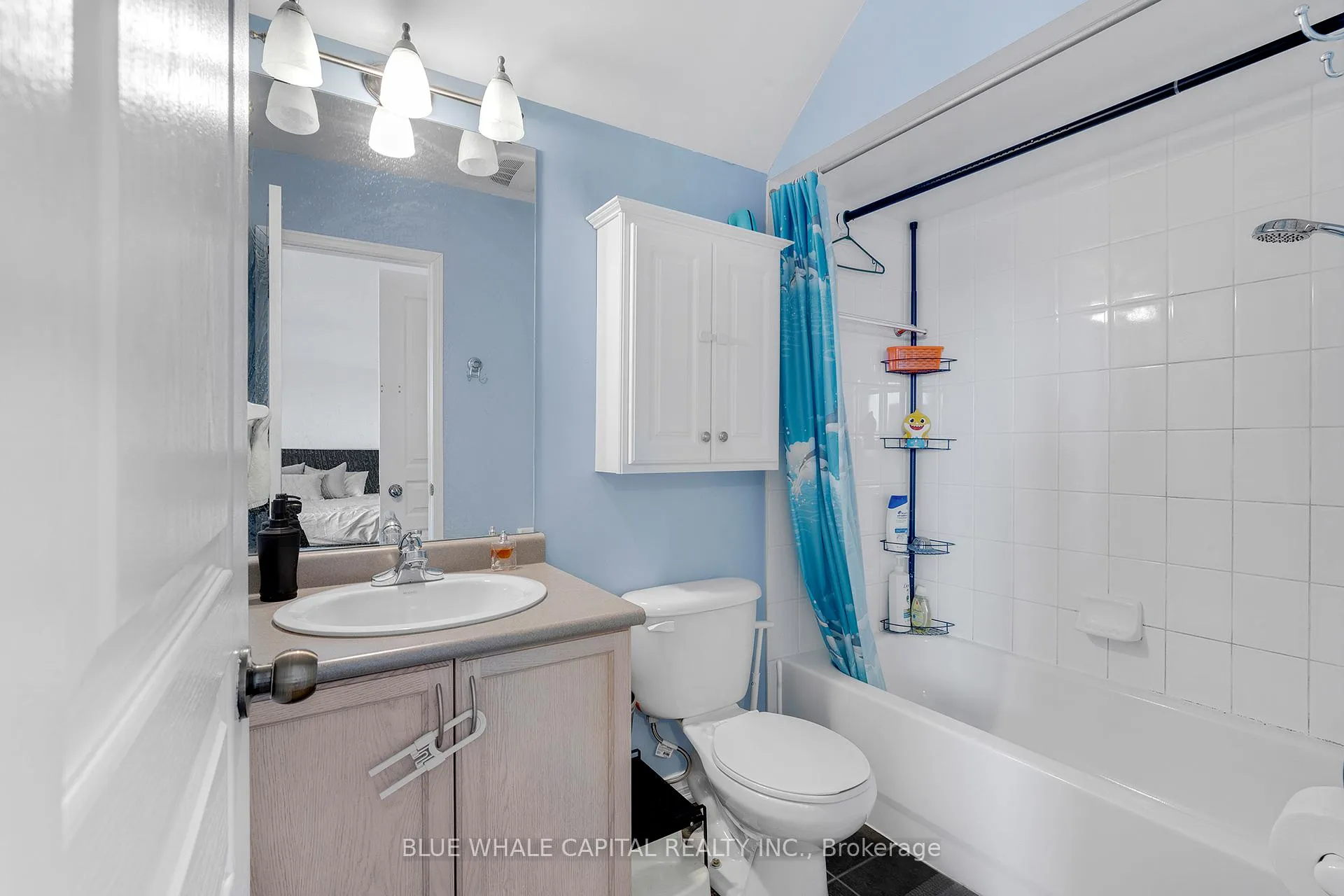 Photo 27 of 35 Rainbow Valley Crescent, Markham, Greensborough — HOMEH