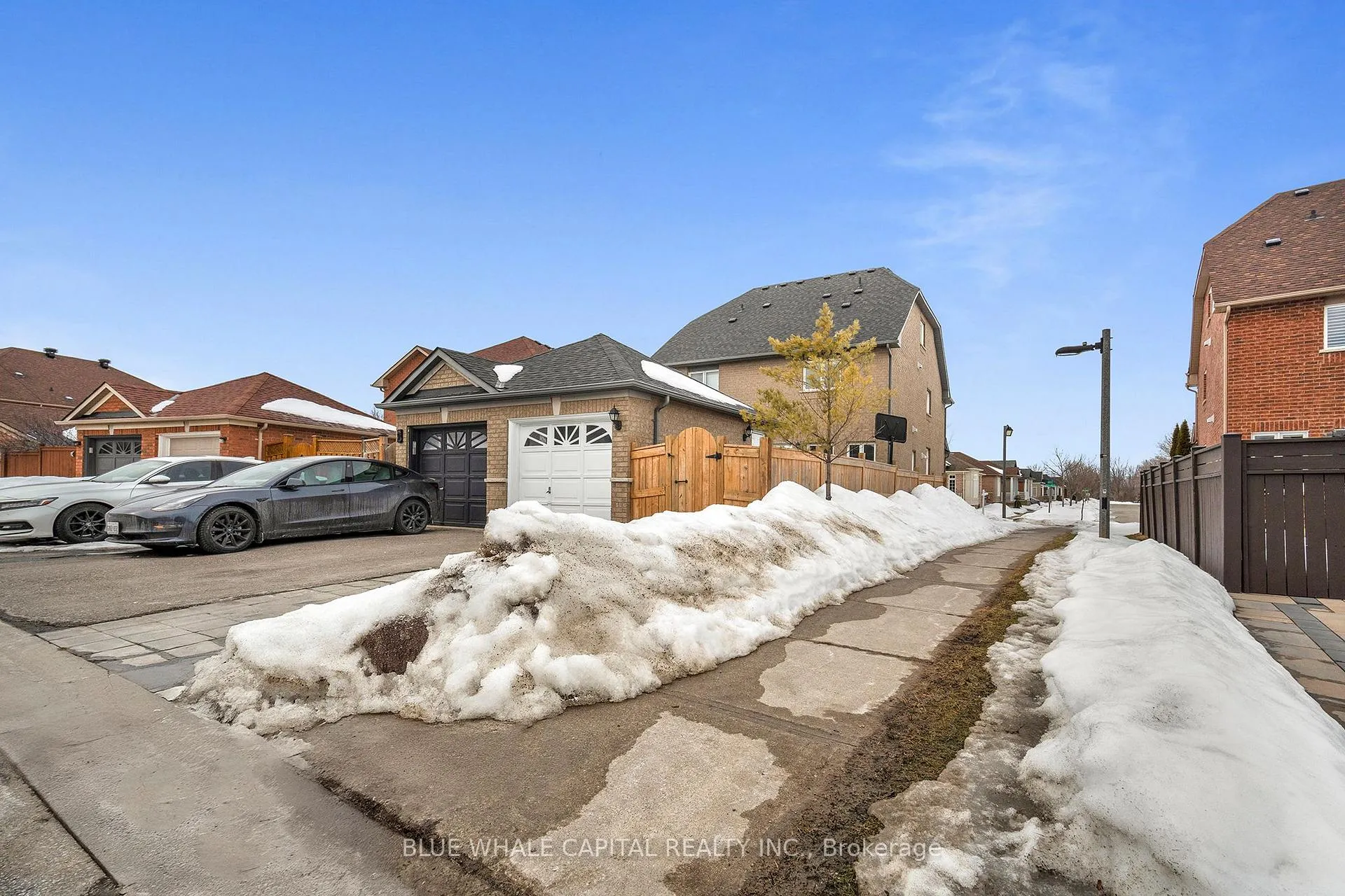 Photo 39 of 35 Rainbow Valley Crescent, Markham, Greensborough — HOMEH