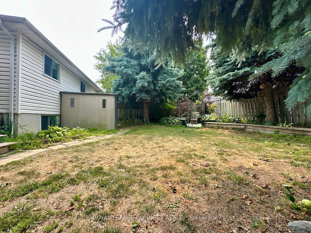 Photo 36 of Unit Main, 16 Lockhart Gate, Clarington, Bowmanville — HOMEH