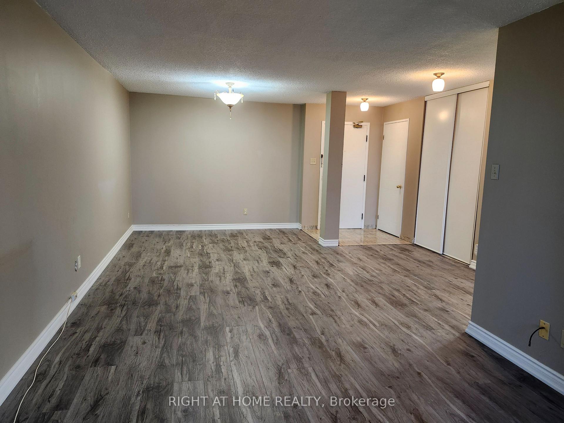 Photo 11 of Unit 920, 11753 Sheppard Avenue E, Scarborough, Rouge — HOMEH