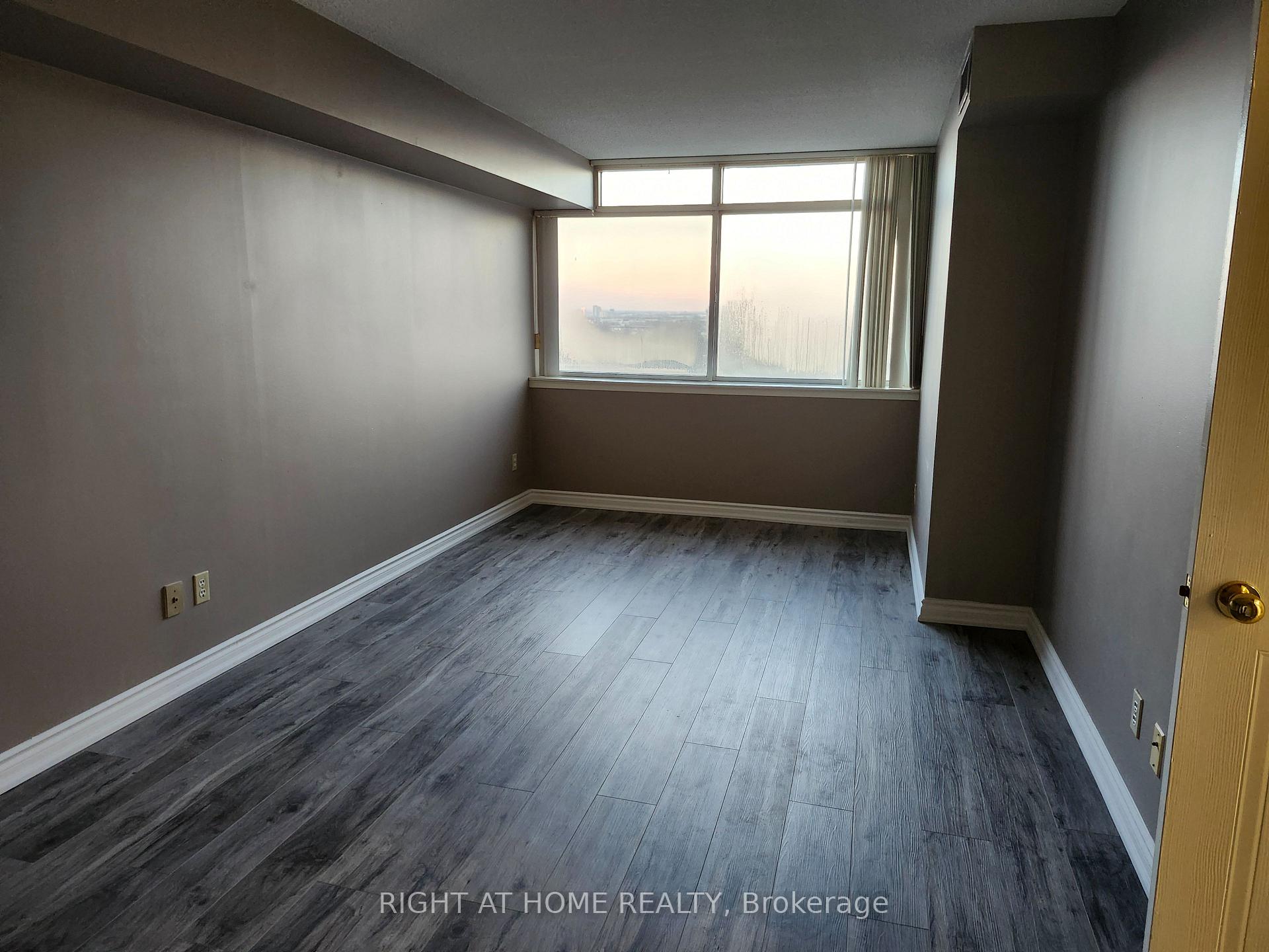 Photo 13 of Unit 920, 11753 Sheppard Avenue E, Scarborough, Rouge — HOMEH