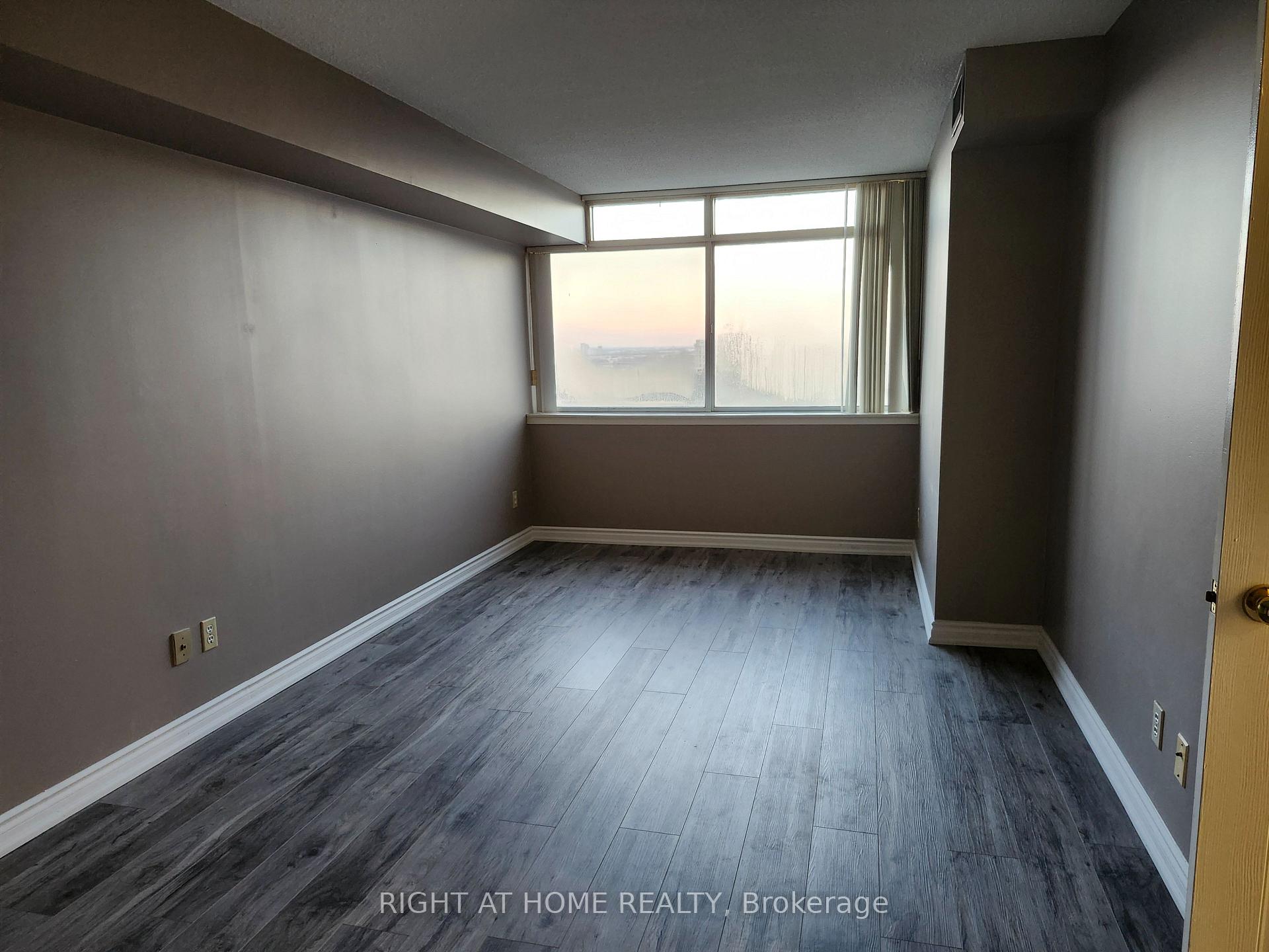 Photo 14 of Unit 920, 11753 Sheppard Avenue E, Scarborough, Rouge — HOMEH