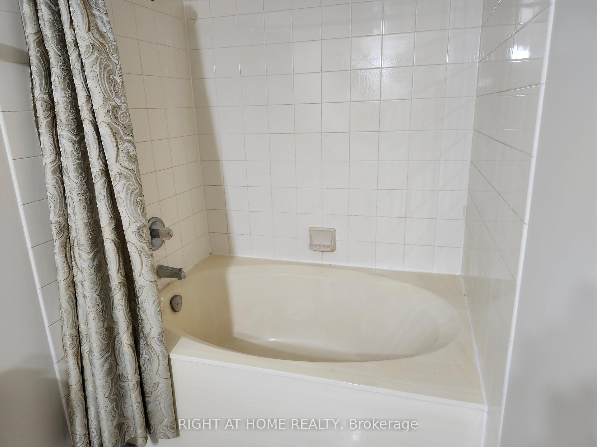 Photo 17 of Unit 920, 11753 Sheppard Avenue E, Scarborough, Rouge — HOMEH