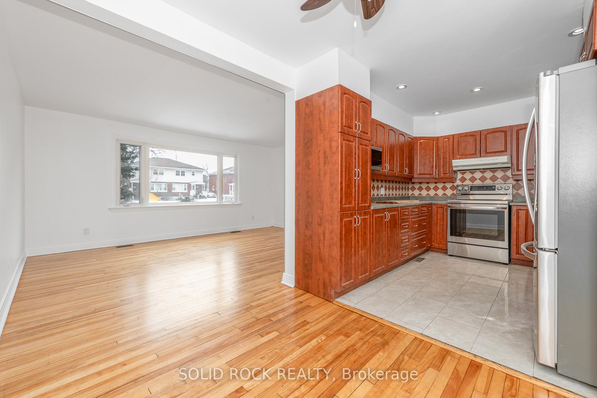 Photo 11 of 904 Smyth Road, Ottawa, Elmvale Acres/Urbandale — HOMEH