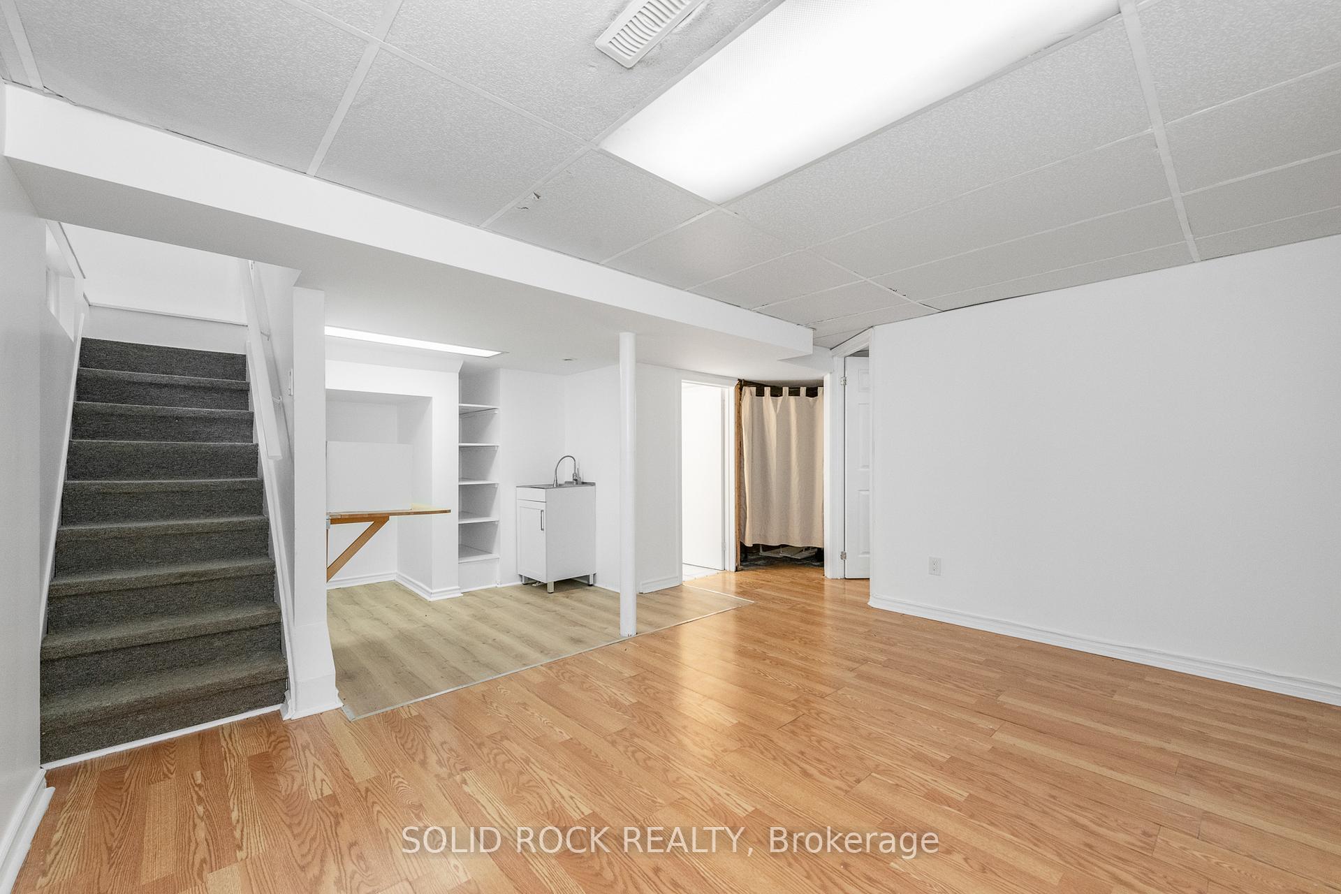 Photo 25 of 904 Smyth Road, Ottawa, Elmvale Acres/Urbandale — HOMEH