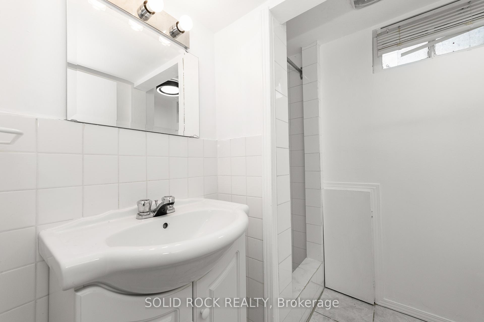 Photo 29 of 904 Smyth Road, Ottawa, Elmvale Acres/Urbandale — HOMEH