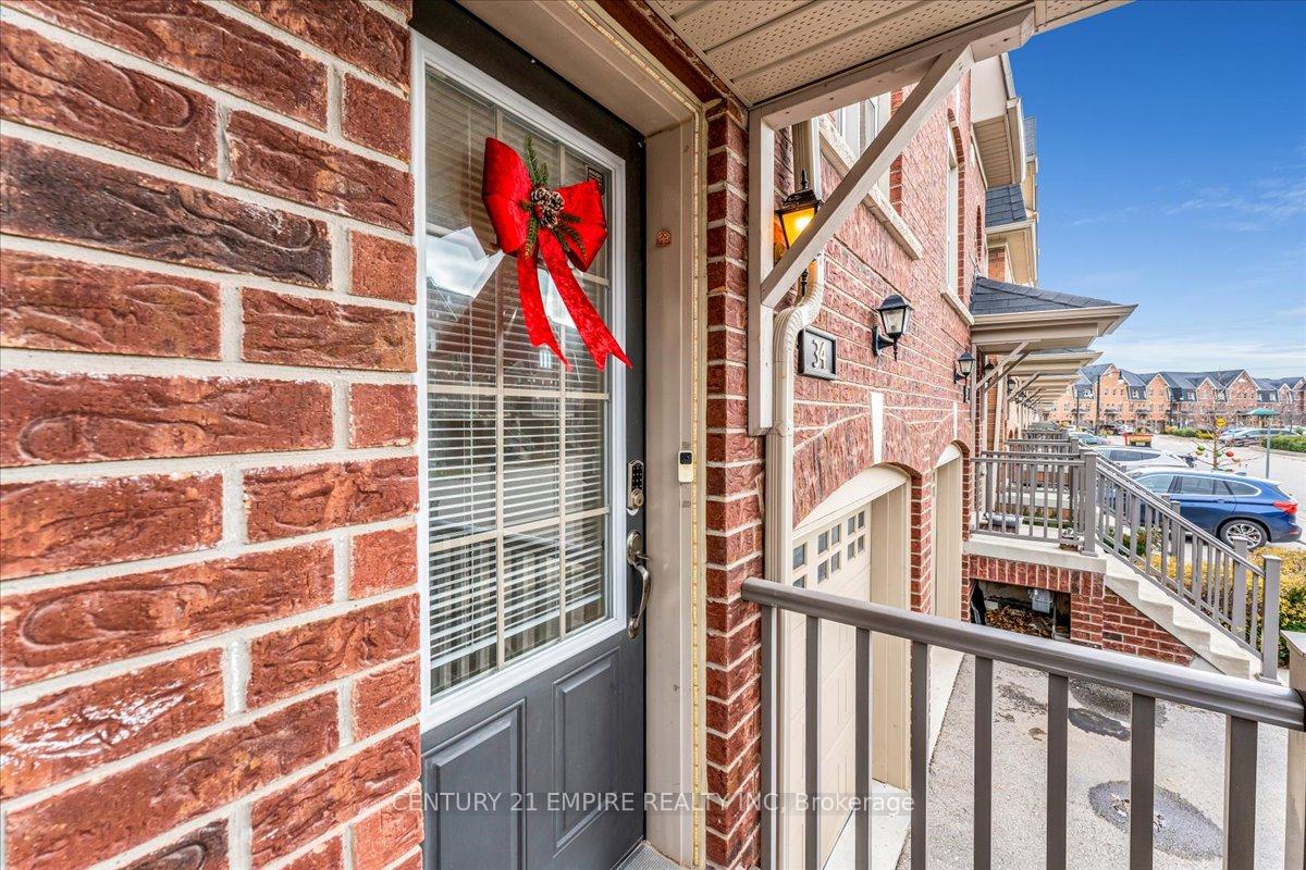 Photo 3 of 34 Battalion Road, Brampton, Northwest Brampton — HOMEH
