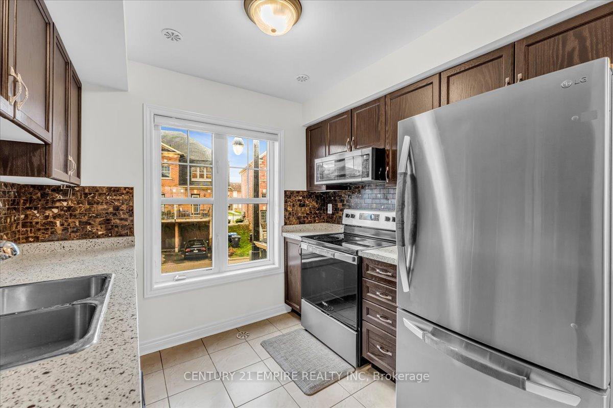 Photo 5 of 34 Battalion Road, Brampton, Northwest Brampton — HOMEH