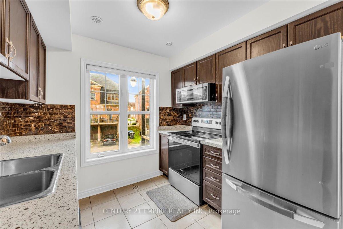 Photo 9 of 34 Battalion Road, Brampton, Northwest Brampton — HOMEH