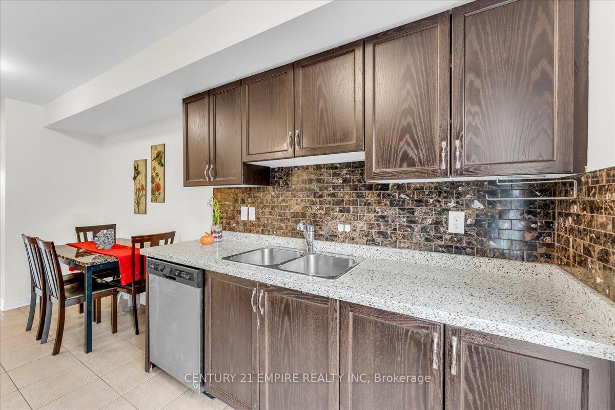 Photo 10 of 34 Battalion Road, Brampton, Northwest Brampton — HOMEH