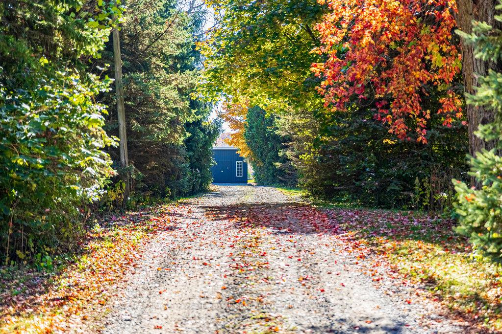Photo 2 of 1000 8th Concession Road W, Hamilton, Rural Flamborough — HOMEH
