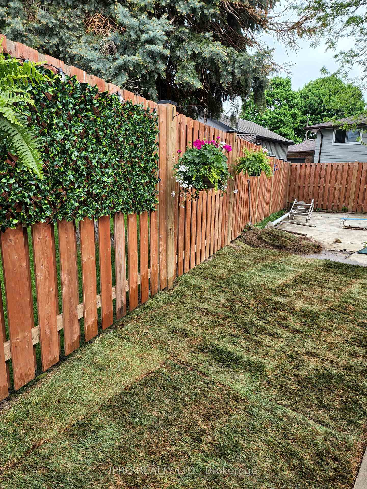 Photo 26 of 15 Bayshore Crescent, St. Catharines, Lakeshore — HOMEH