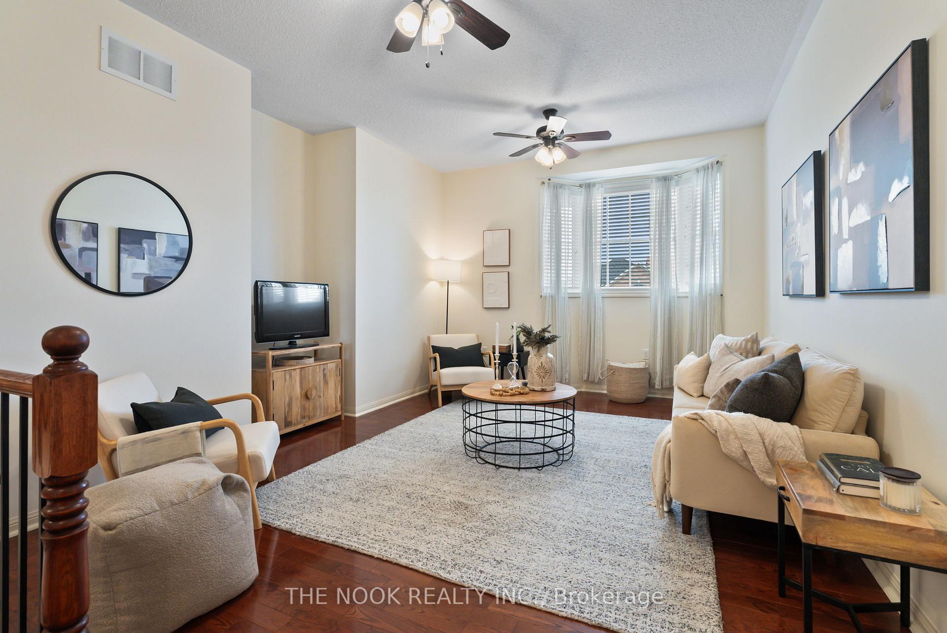 Photo 15 of 35 Personna Circle, Brampton, Credit Valley — HOMEH
