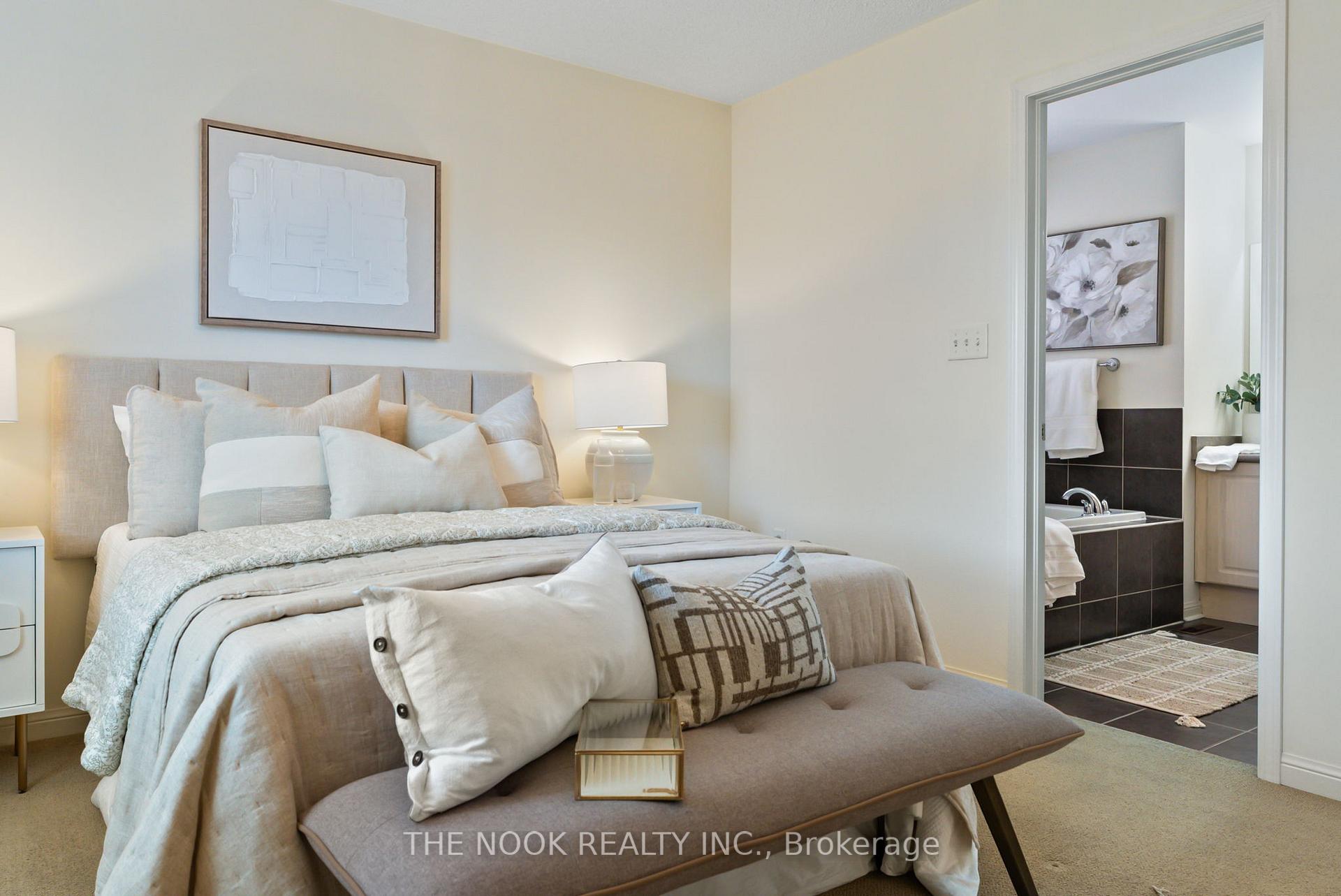 Photo 17 of 35 Personna Circle, Brampton, Credit Valley — HOMEH