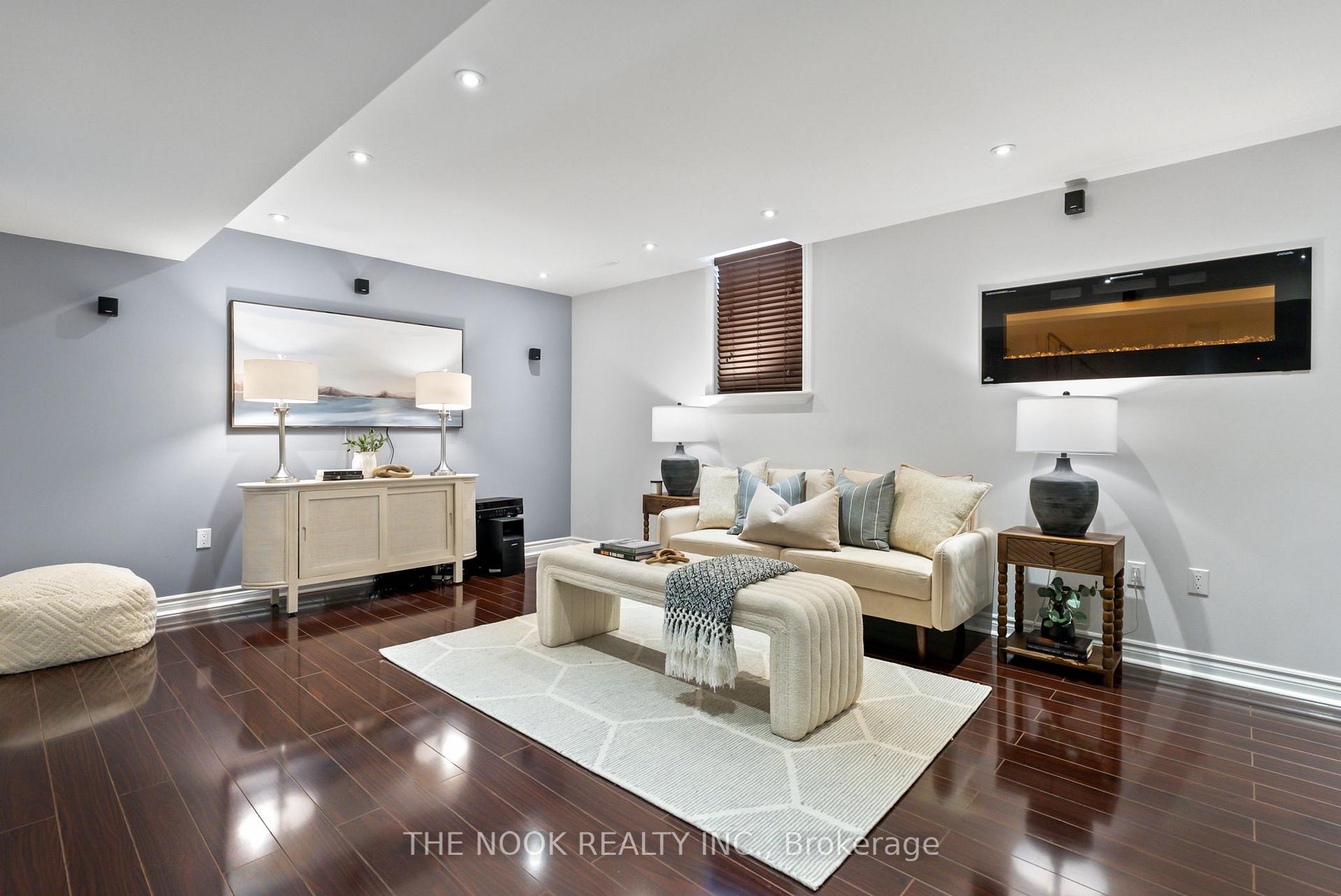 Photo 24 of 35 Personna Circle, Brampton, Credit Valley — HOMEH