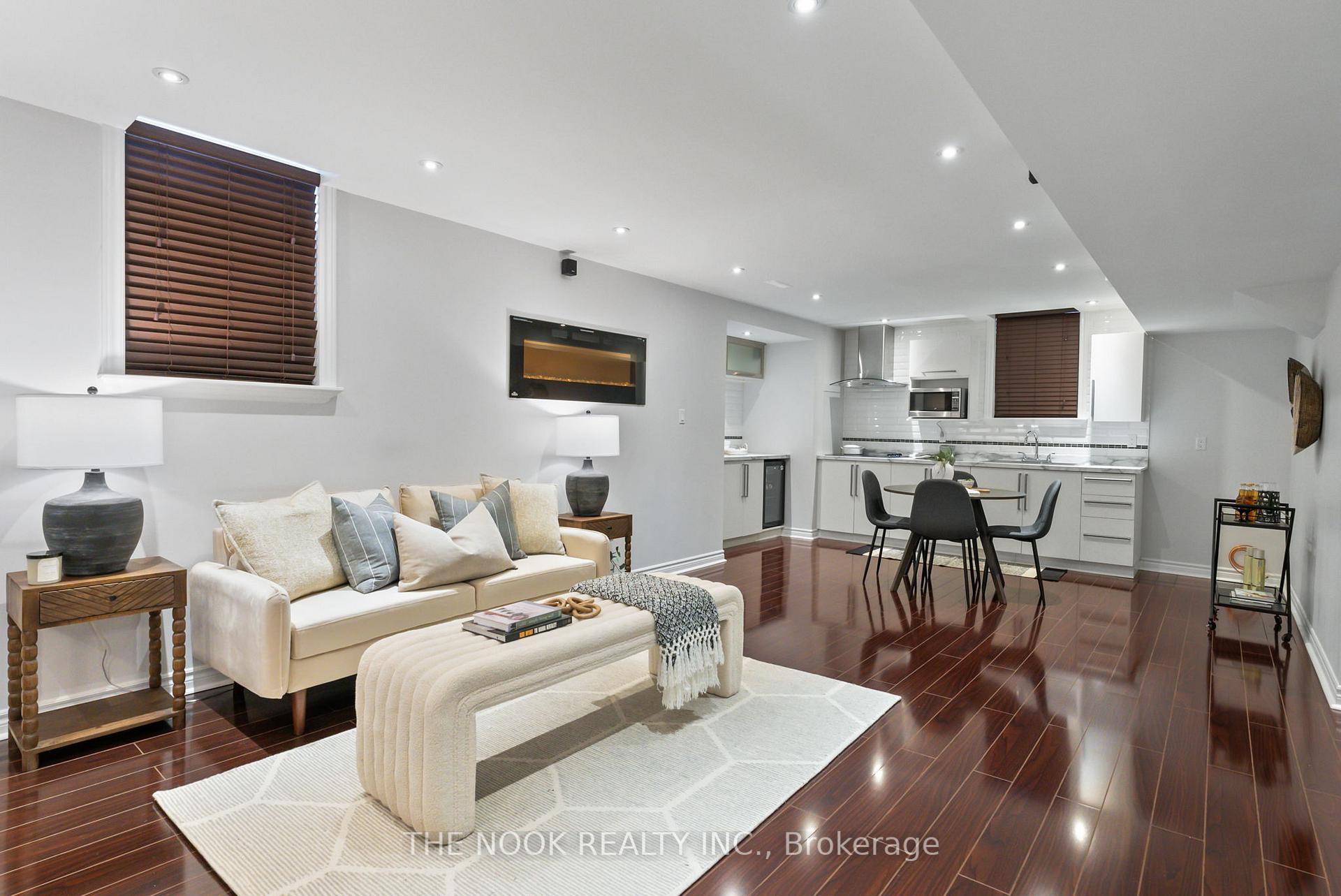 Photo 25 of 35 Personna Circle, Brampton, Credit Valley — HOMEH