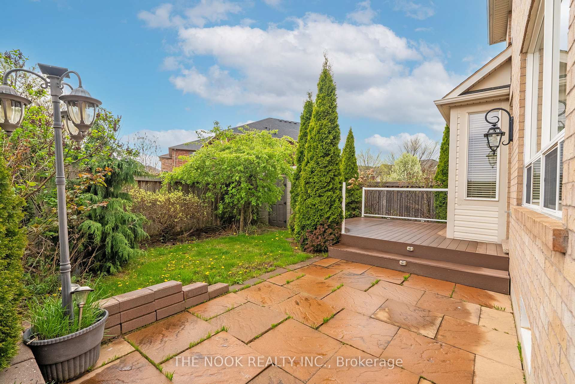 Photo 32 of 35 Personna Circle, Brampton, Credit Valley — HOMEH