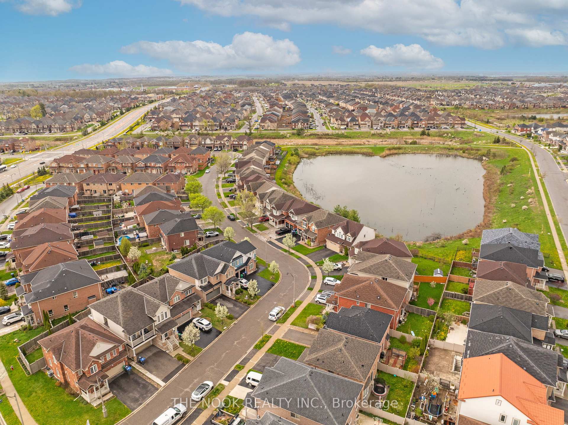 Photo 34 of 35 Personna Circle, Brampton, Credit Valley — HOMEH