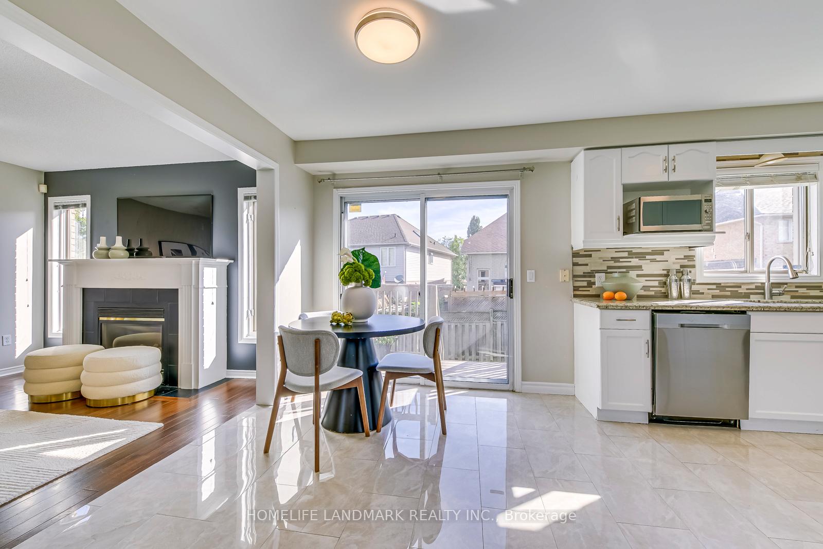 Photo 17 of 91 Bridgeport Crescent, Hamilton, Ancaster — HOMEH