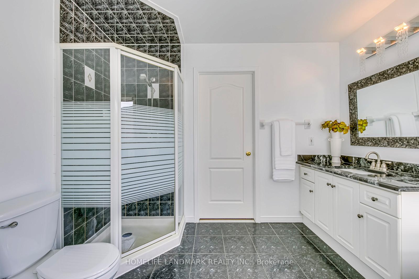 Photo 48 of 91 Bridgeport Crescent, Hamilton, Ancaster — HOMEH