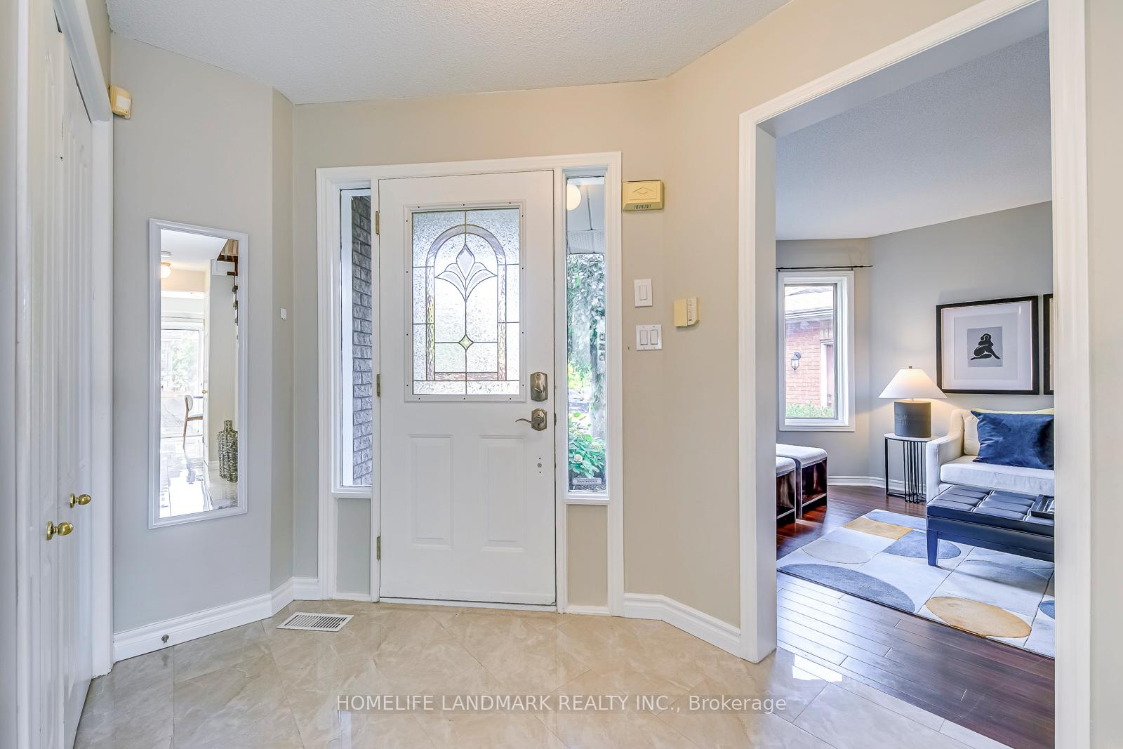 Photo 23 of 91 Bridgeport Crescent, Hamilton, Ancaster — HOMEH