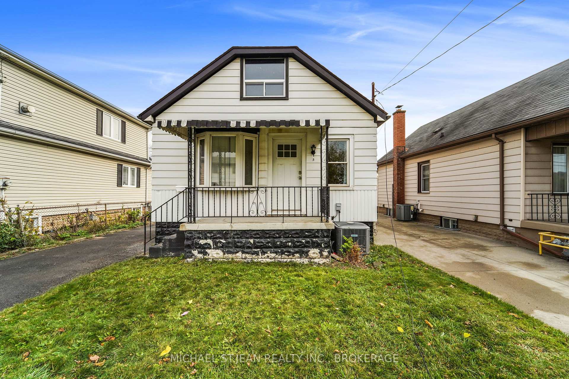 Photo 22 of 5 Rosewood Road, Hamilton, Normanhurst — HOMEH