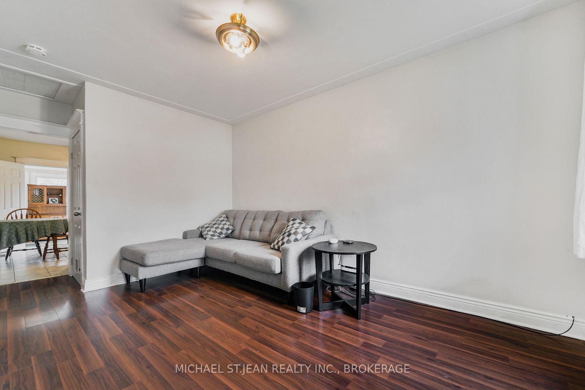 Photo 29 of 5 Rosewood Road, Hamilton, Normanhurst — HOMEH